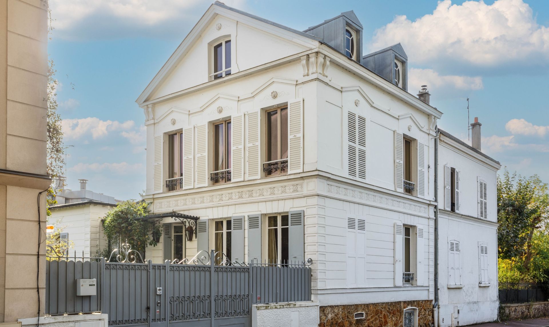 house 6 rooms for sale on LE VESINET (78110)