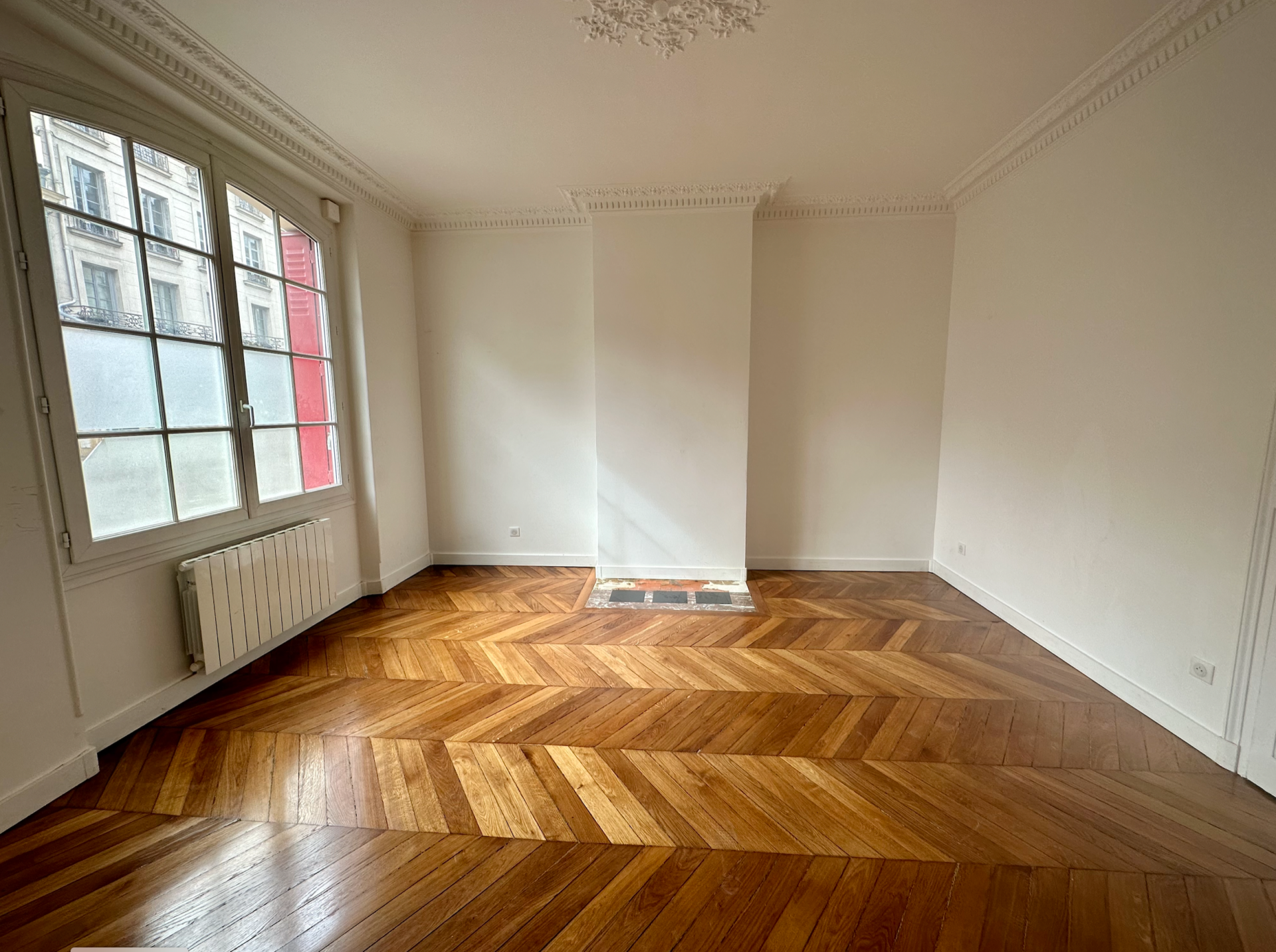 apartment 4 rooms for sale on ST GERMAIN EN LAYE (78100)