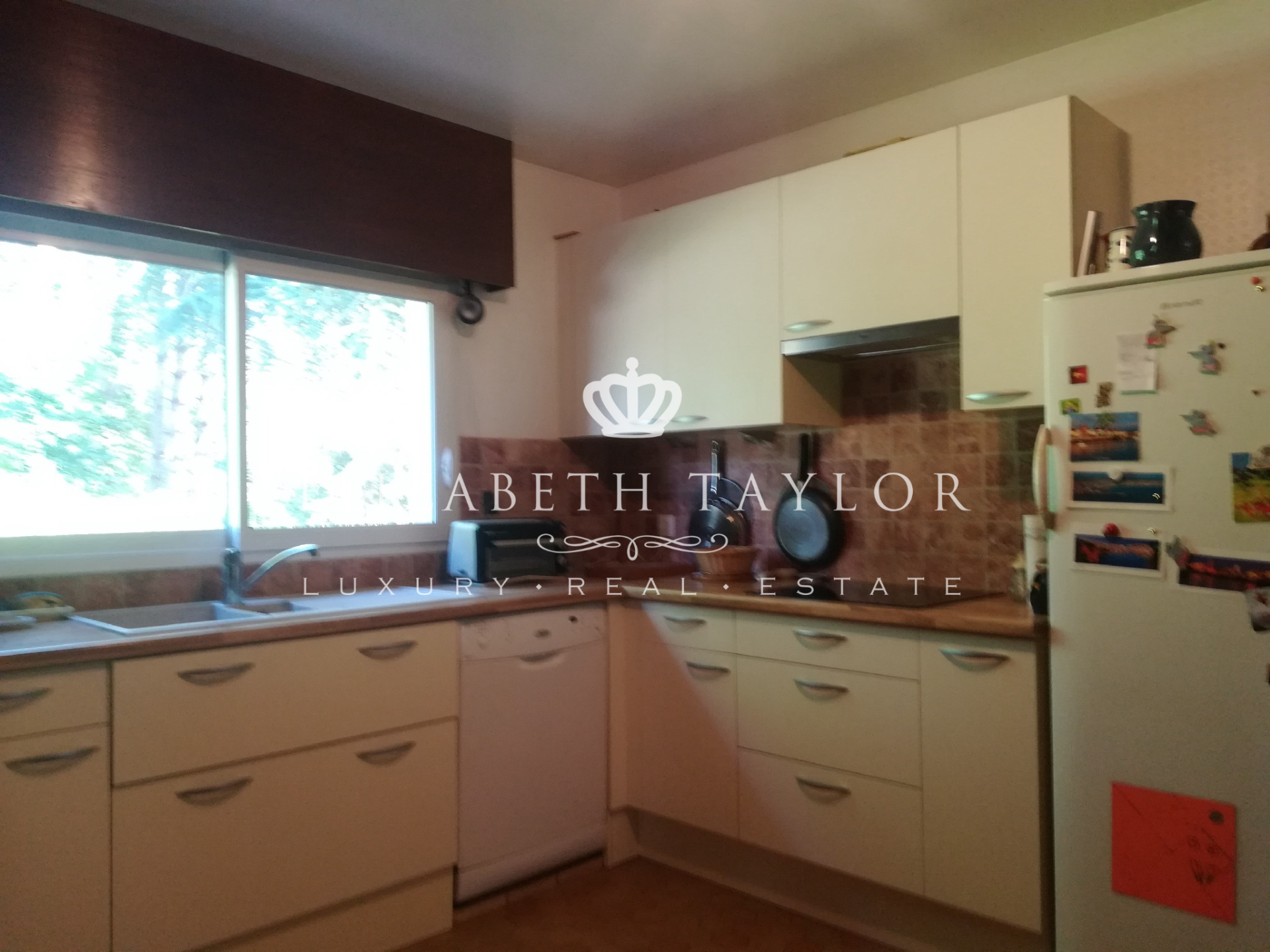 house 9 rooms for sale on Mareil-sur-Mauldre (78124)