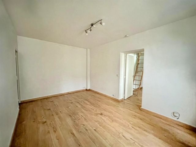 apartment 1 room for sale on Saint-Germain-en-Laye (78100)