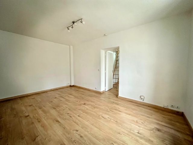 apartment 1 room for sale on Saint-Germain-en-Laye (78100)