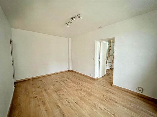 apartment 1 room for sale on Saint-Germain-en-Laye (78100)