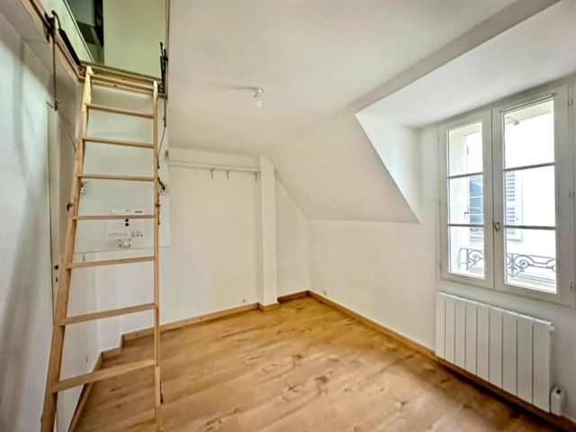apartment 1 room for sale on Saint-Germain-en-Laye (78100)