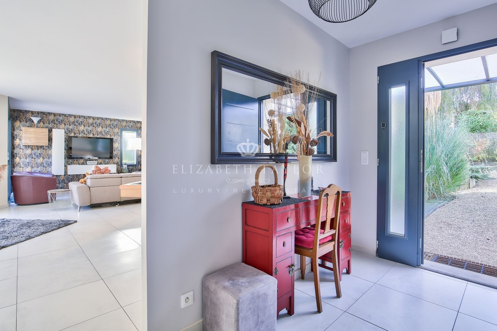 villa 10 rooms for sale on Orgeval (78630)
