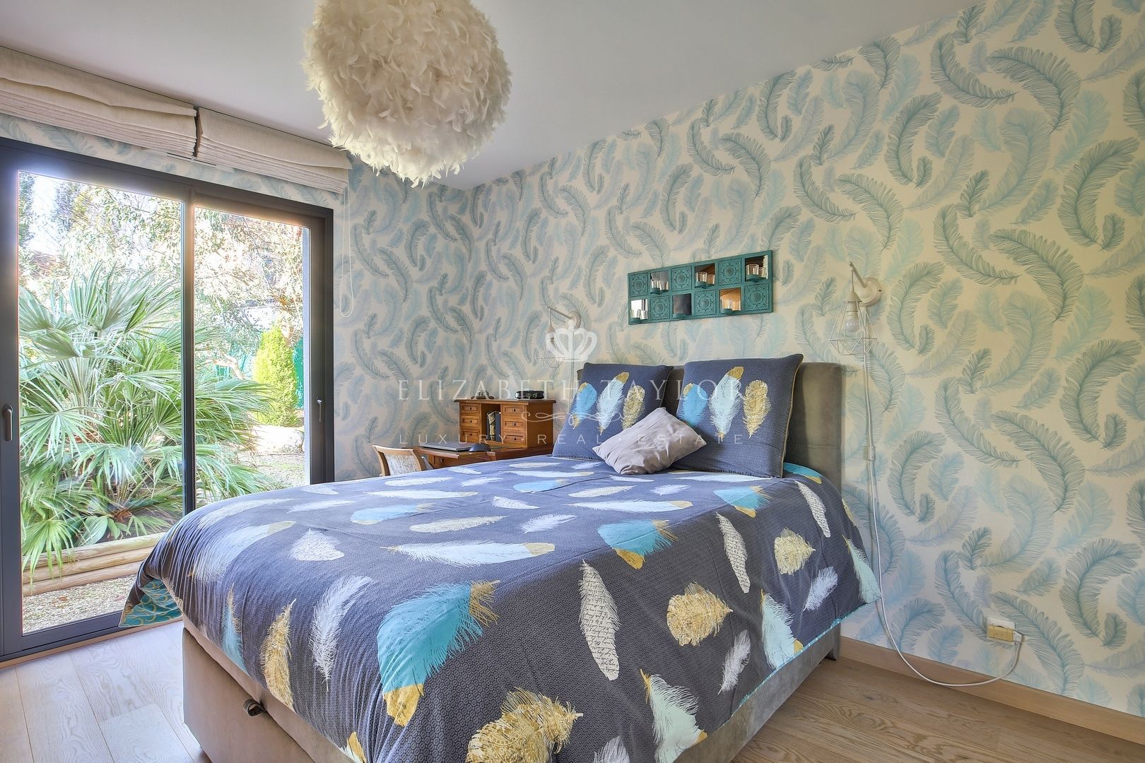 villa 10 rooms for sale on Orgeval (78630)
