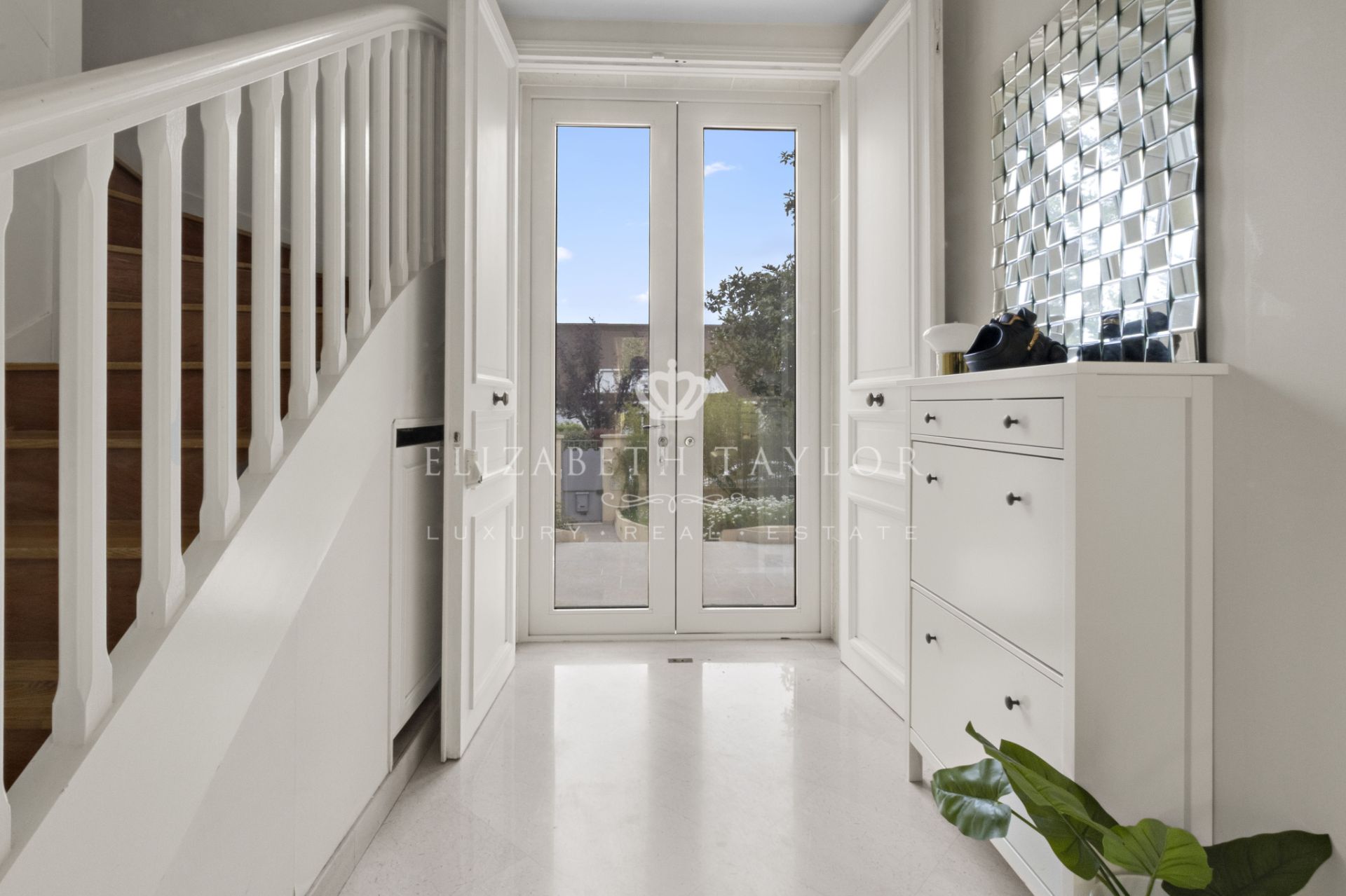 house 10 rooms for rent on Rueil-Malmaison (92500)