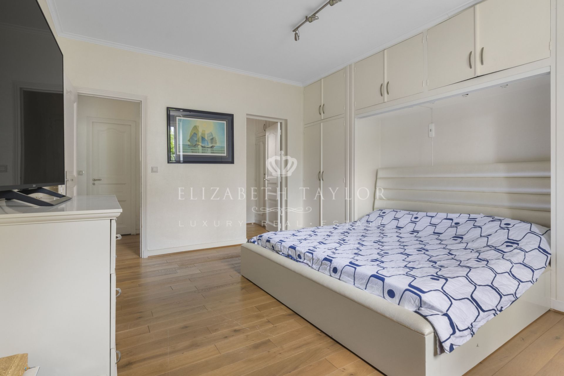 house 10 rooms for rent on Rueil-Malmaison (92500)