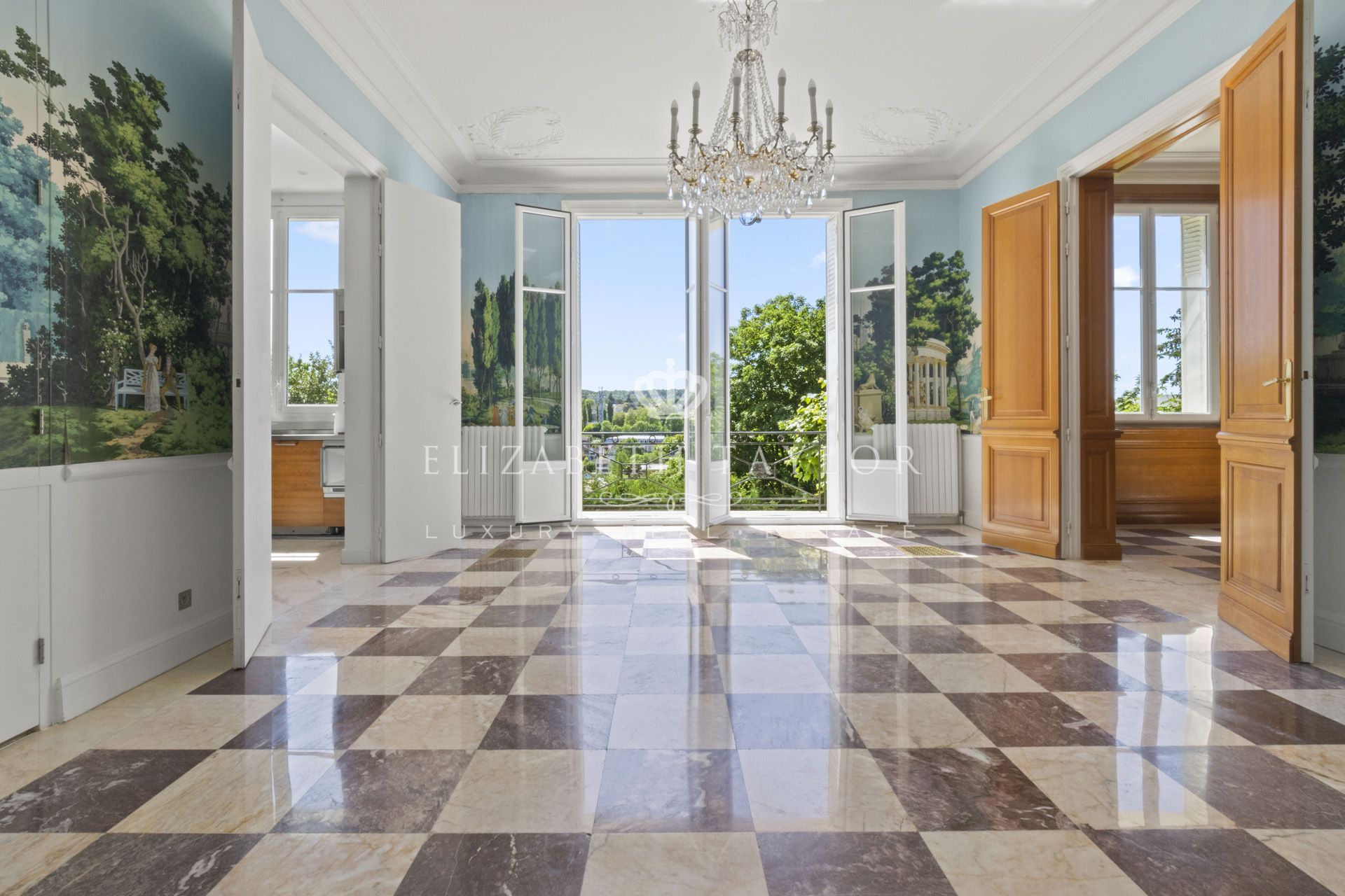 property 12 rooms for sale on Saint-Germain-en-Laye (78100)