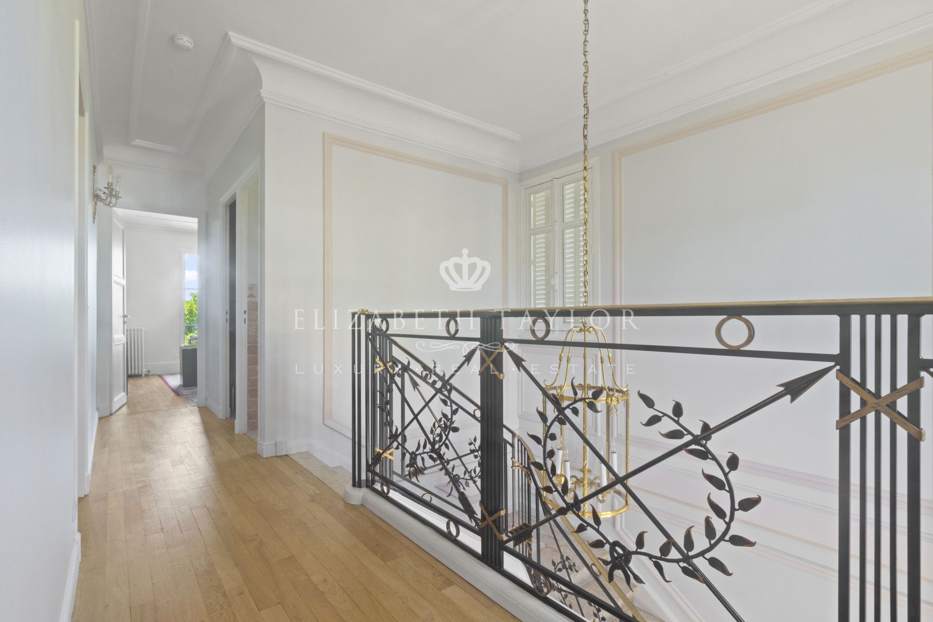 property 12 rooms for sale on Saint-Germain-en-Laye (78100)