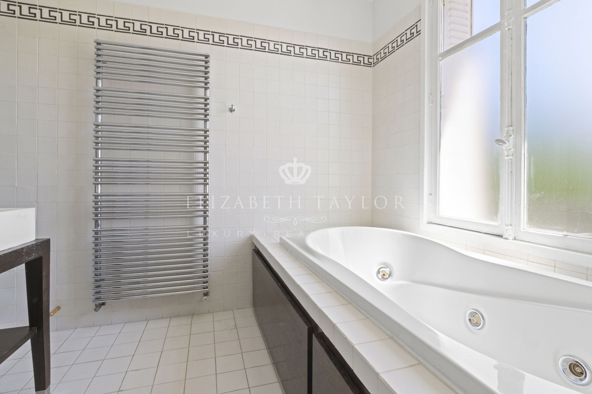 property 12 rooms for sale on Saint-Germain-en-Laye (78100)
