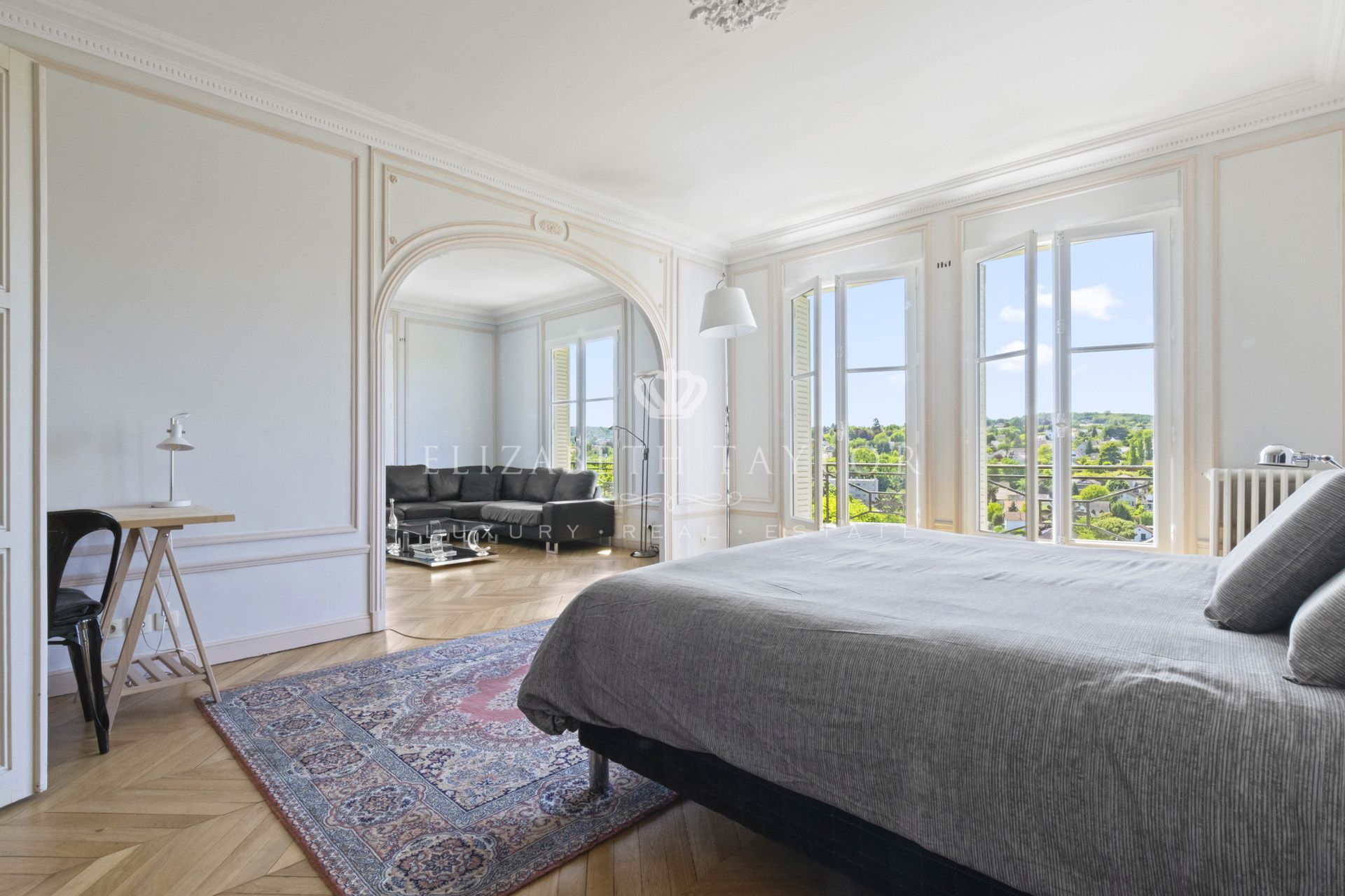 property 12 rooms for sale on Saint-Germain-en-Laye (78100)
