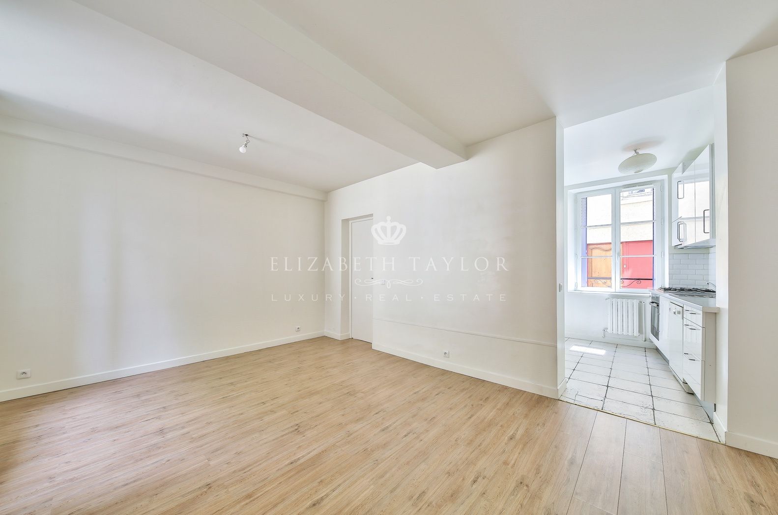 apartment 3 rooms for sale on Saint-Germain-en-Laye (78100)