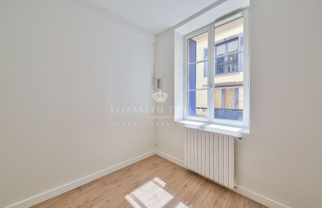 apartment 3 rooms for sale on Saint-Germain-en-Laye (78100)