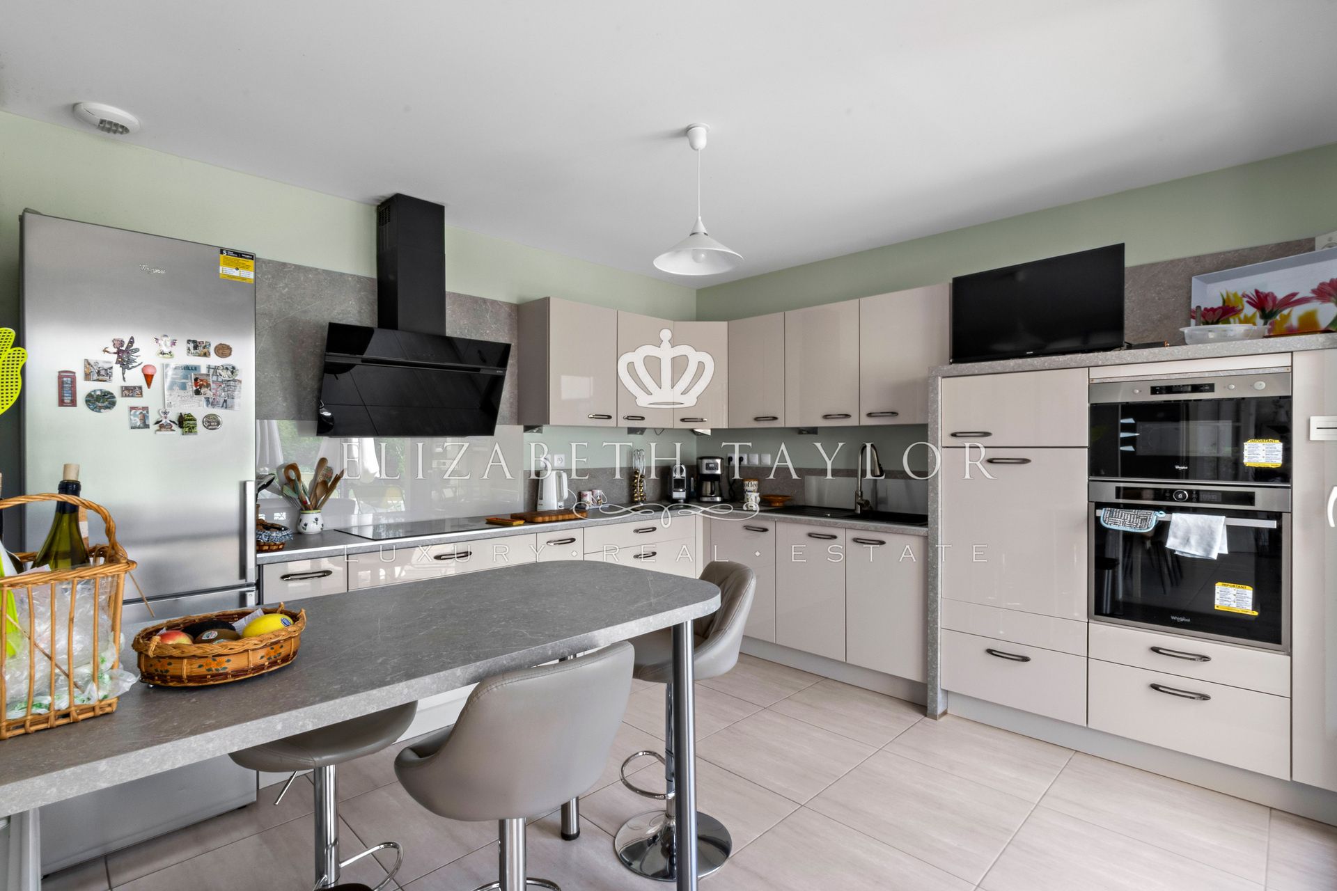 villa 8 pièces en vente sur Bazemont (78580)