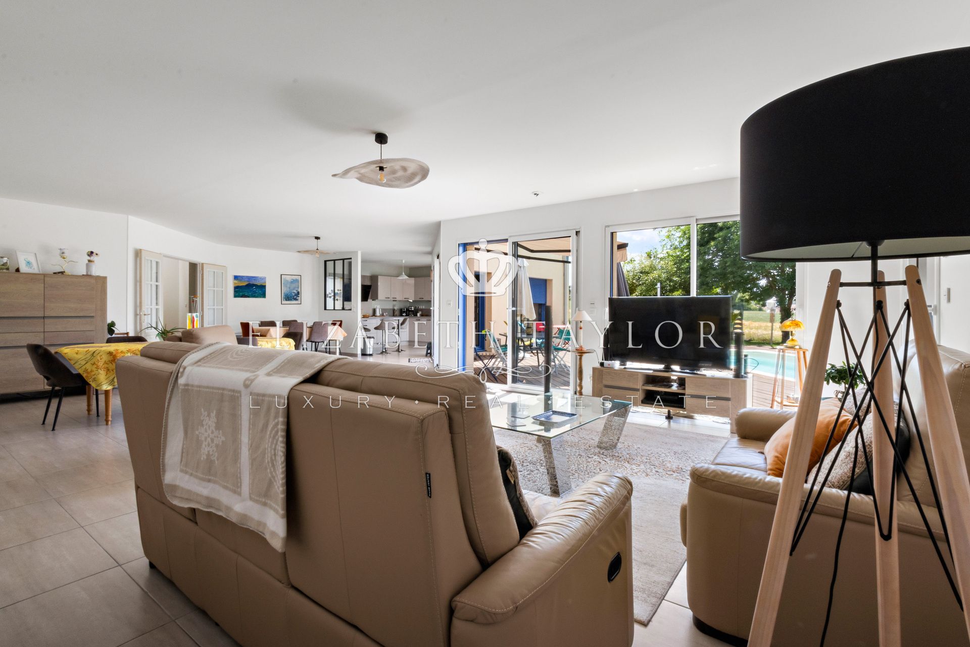 villa 8 pièces en vente sur Bazemont (78580)