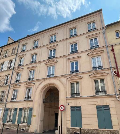 apartment 4 rooms for sale on Saint-Germain-en-Laye (78100)