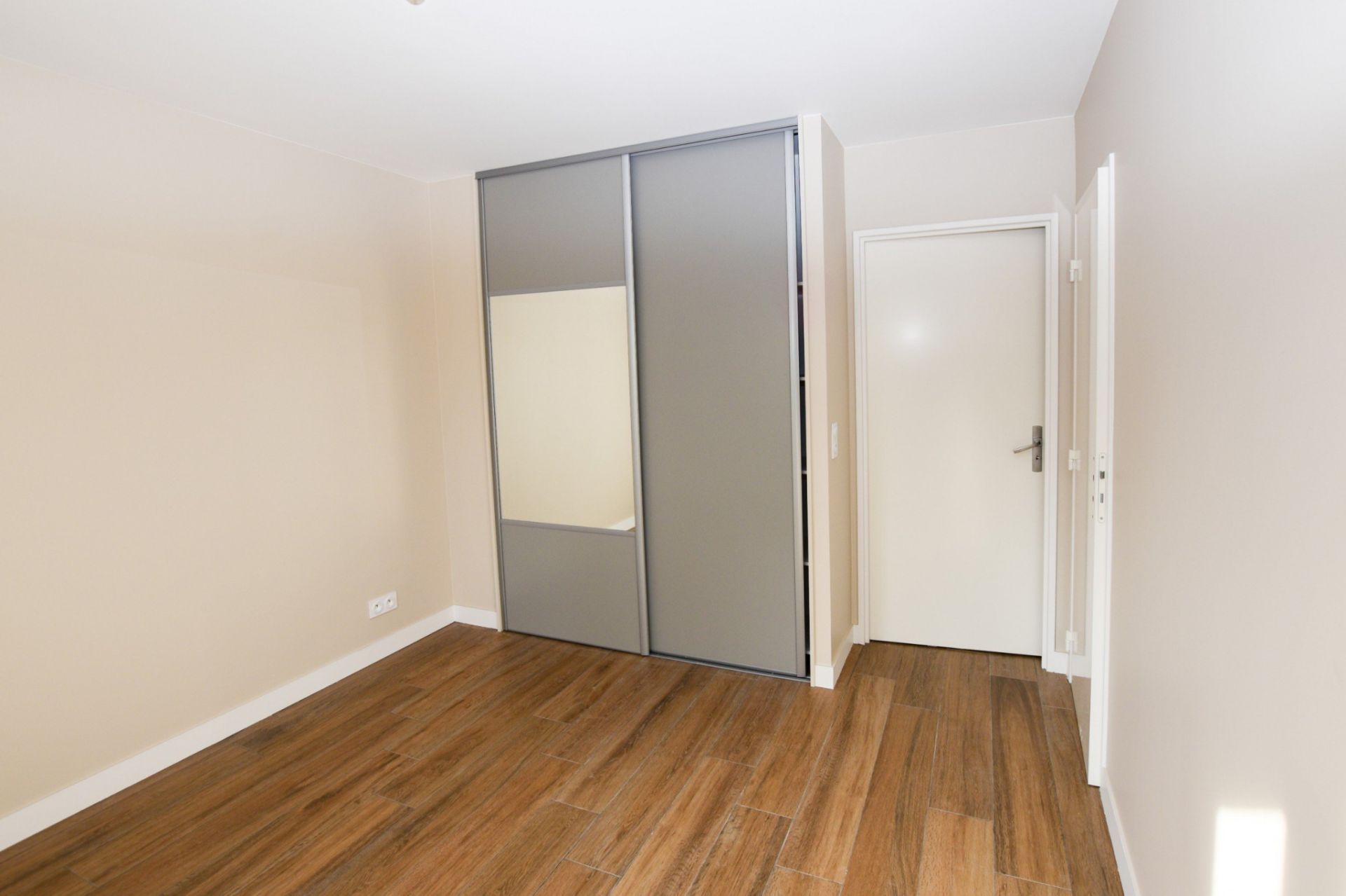 appartement 5 pièces en location sur Orgeval (78630)