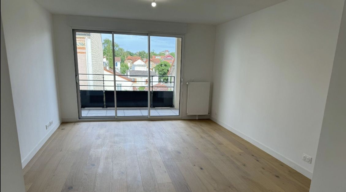apartment 4 rooms for sale on Saint-Maur-des-Fossés (94100)