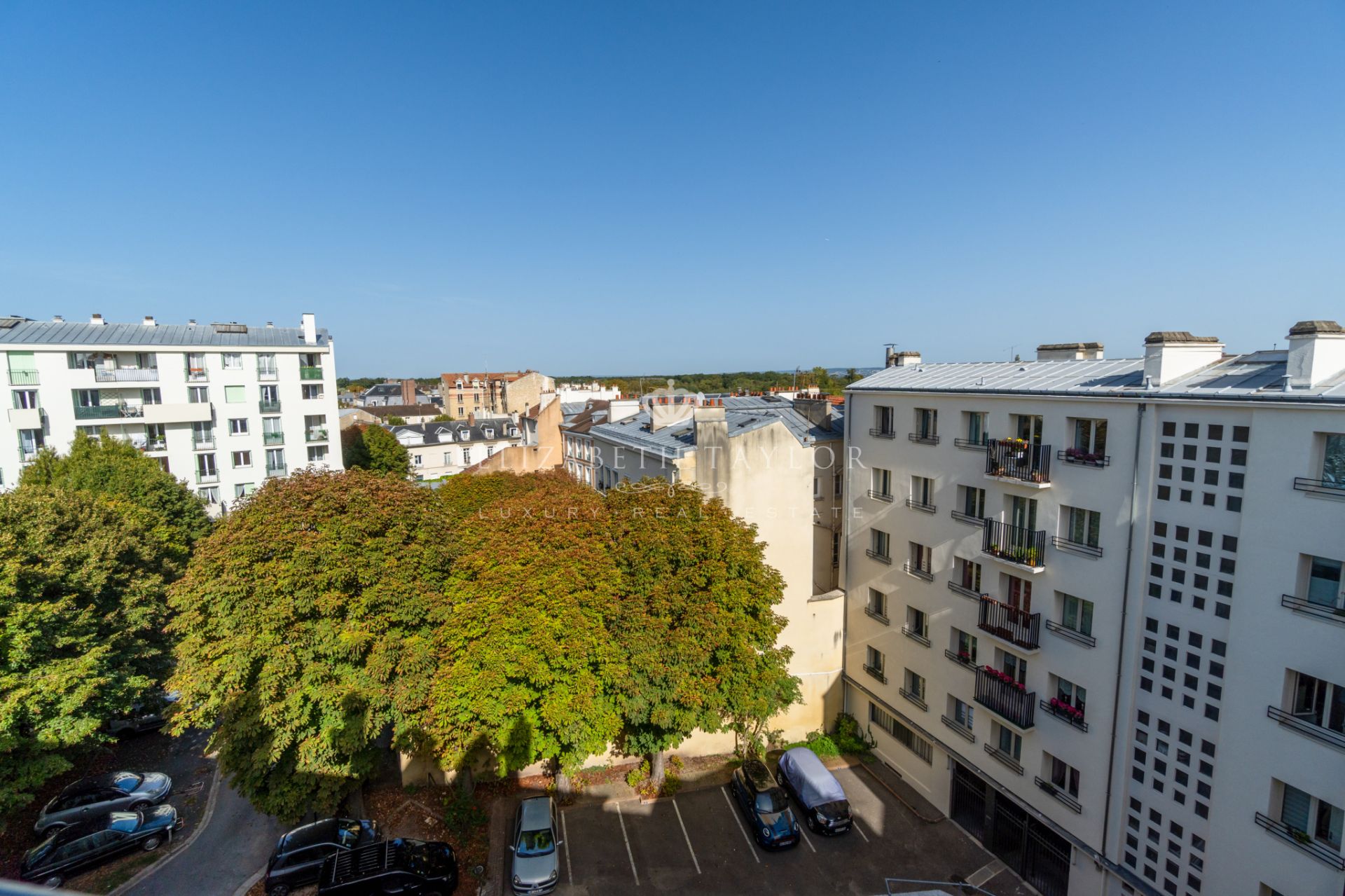 apartment 4 rooms for sale on Saint-Germain-en-Laye (78100)