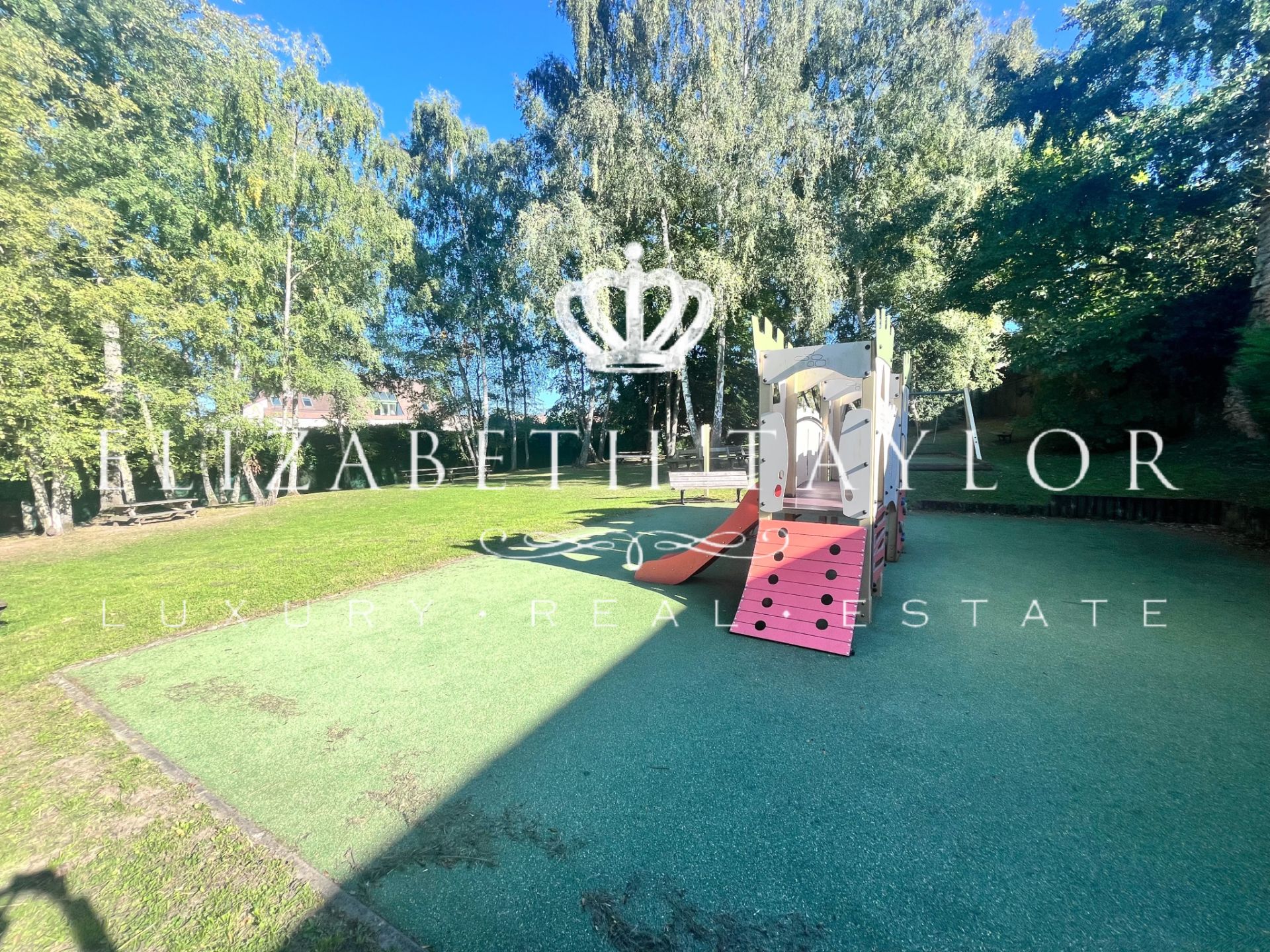 house 3 rooms for rent on Aigremont (78240)