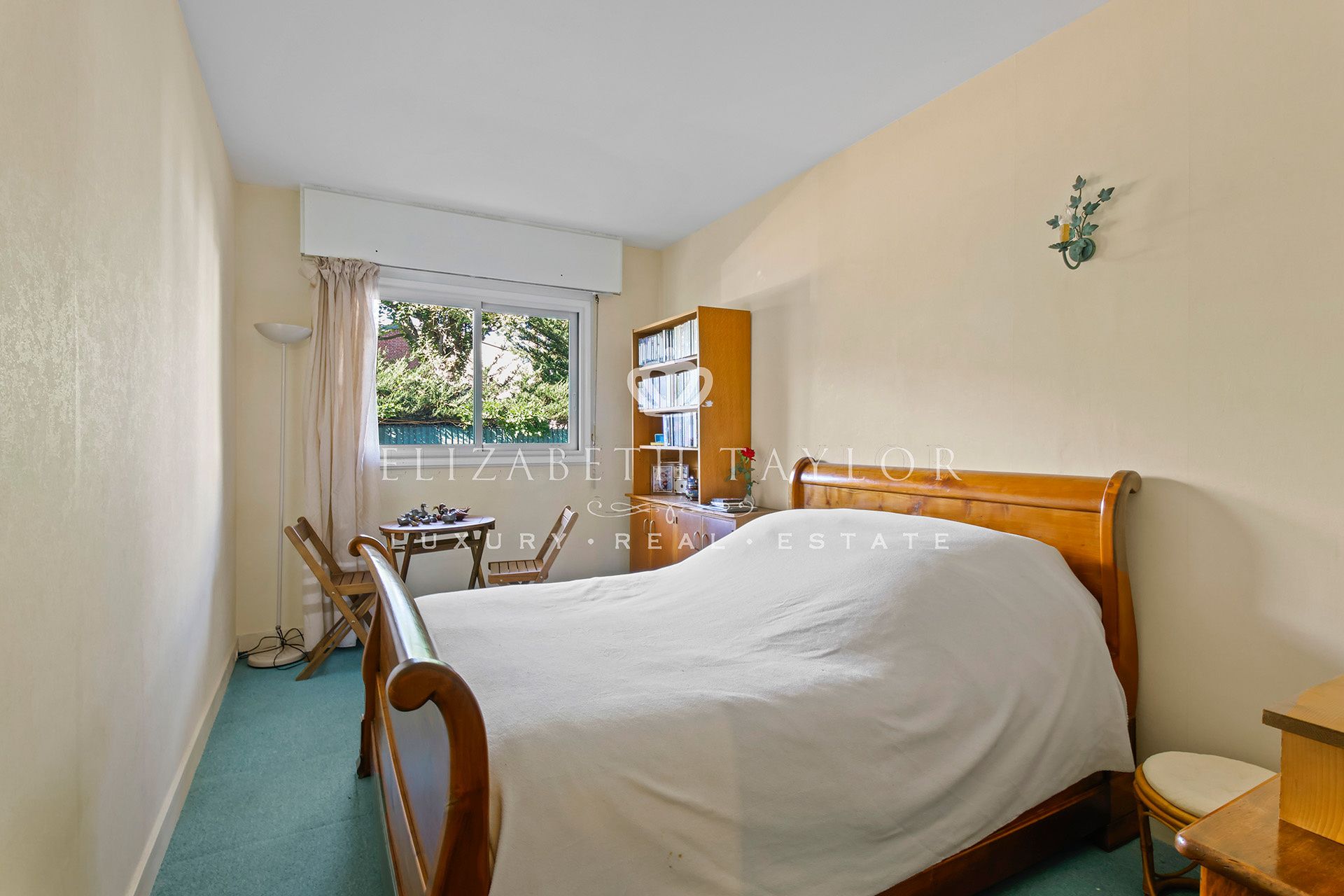 apartment 5 rooms for sale on Le Vésinet (78110)