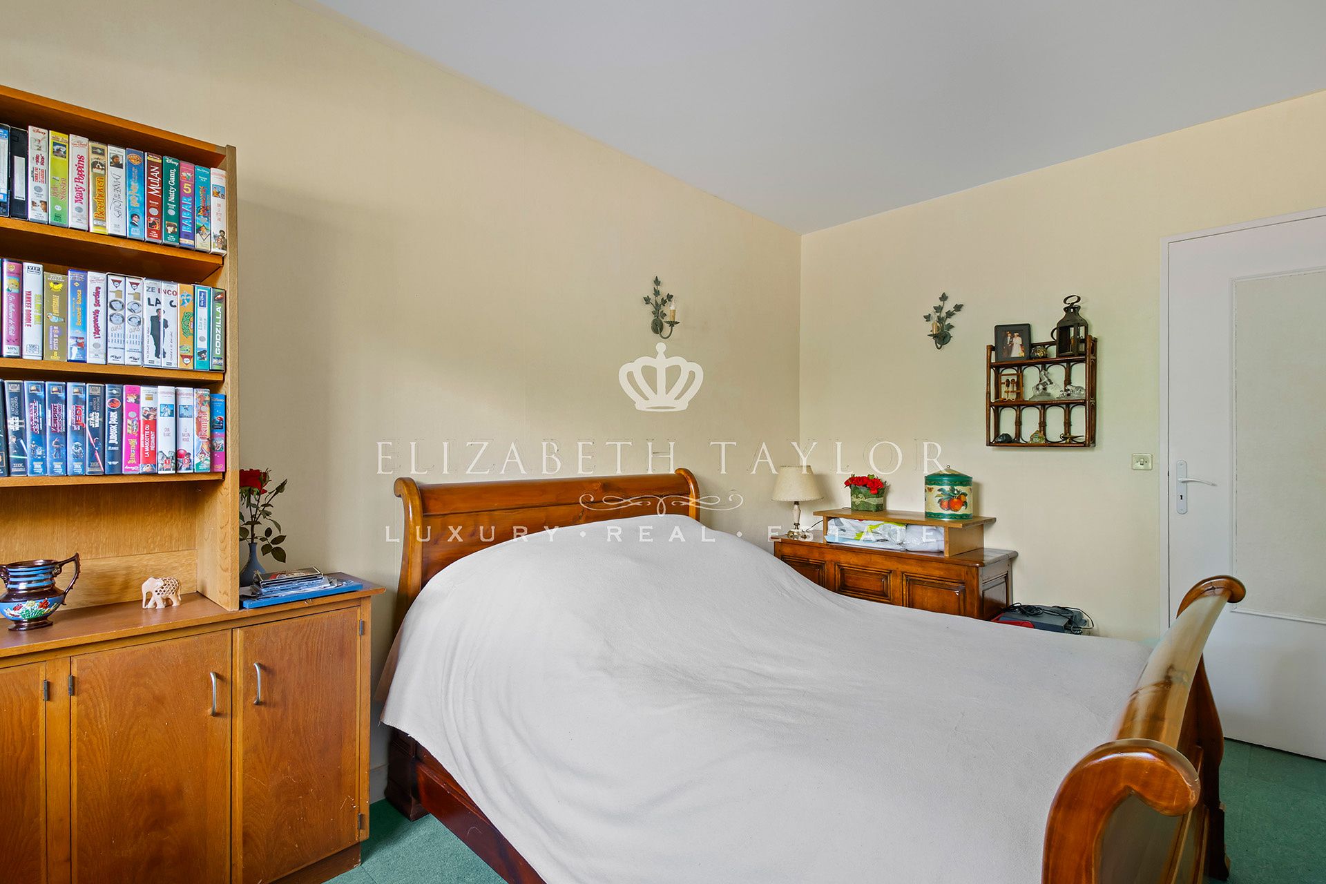 apartment 5 rooms for sale on Le Vésinet (78110)