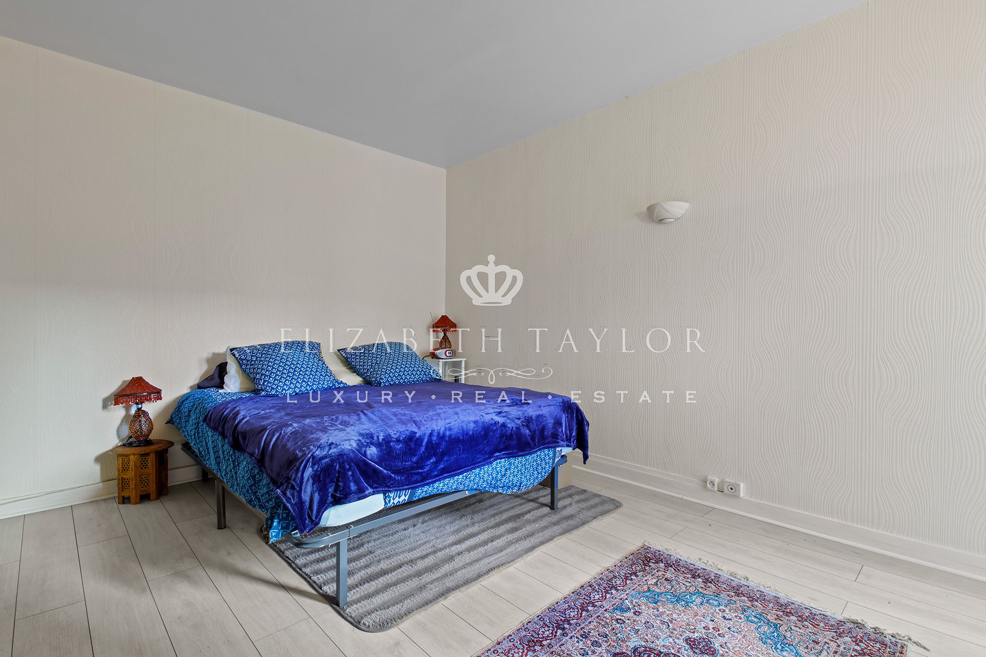apartment 5 rooms for sale on Le Vésinet (78110)