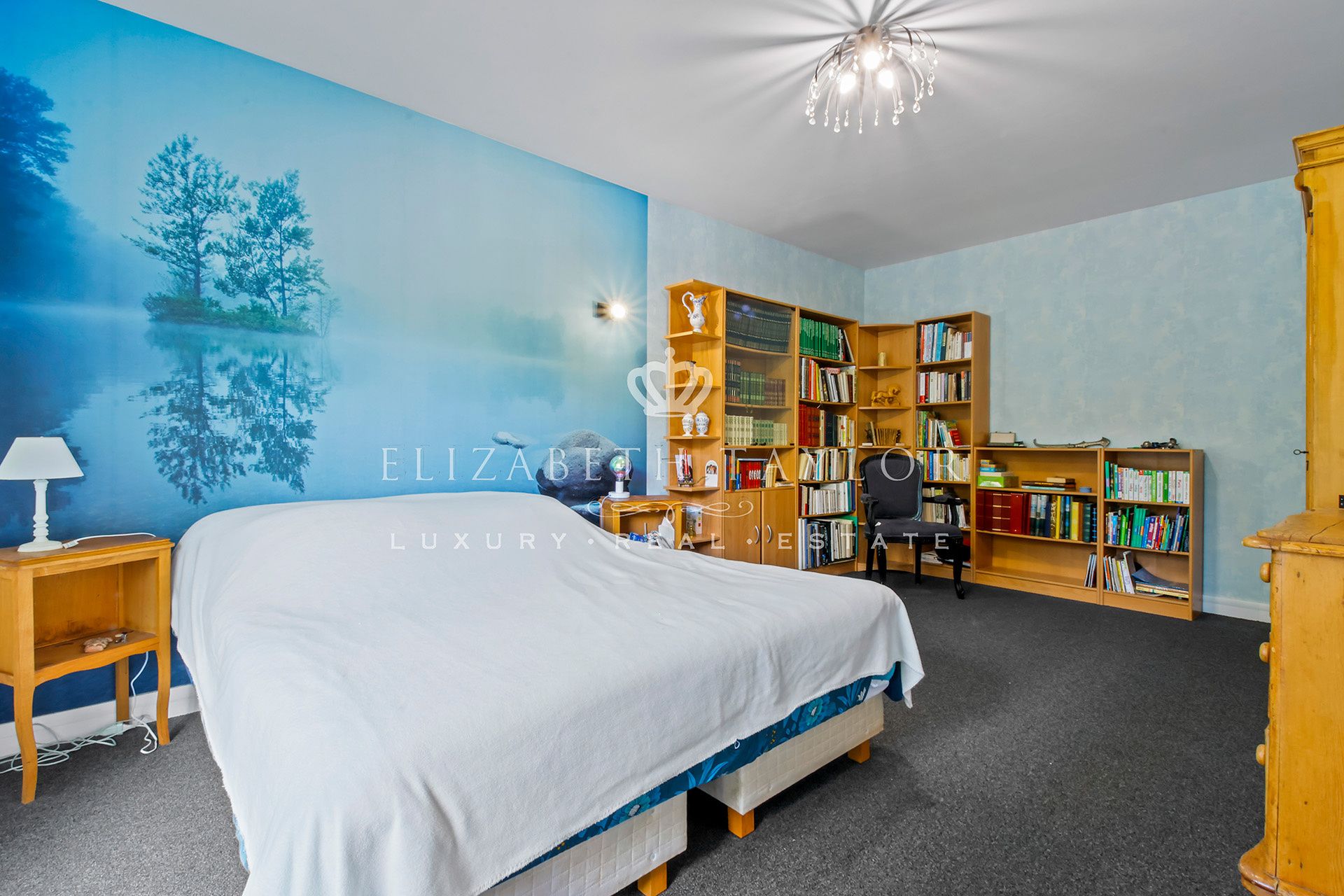apartment 5 rooms for sale on Le Vésinet (78110)