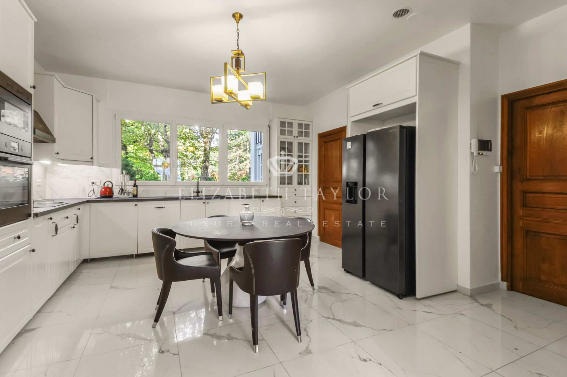 villa 14 pièces en vente sur Le Vésinet (78110)