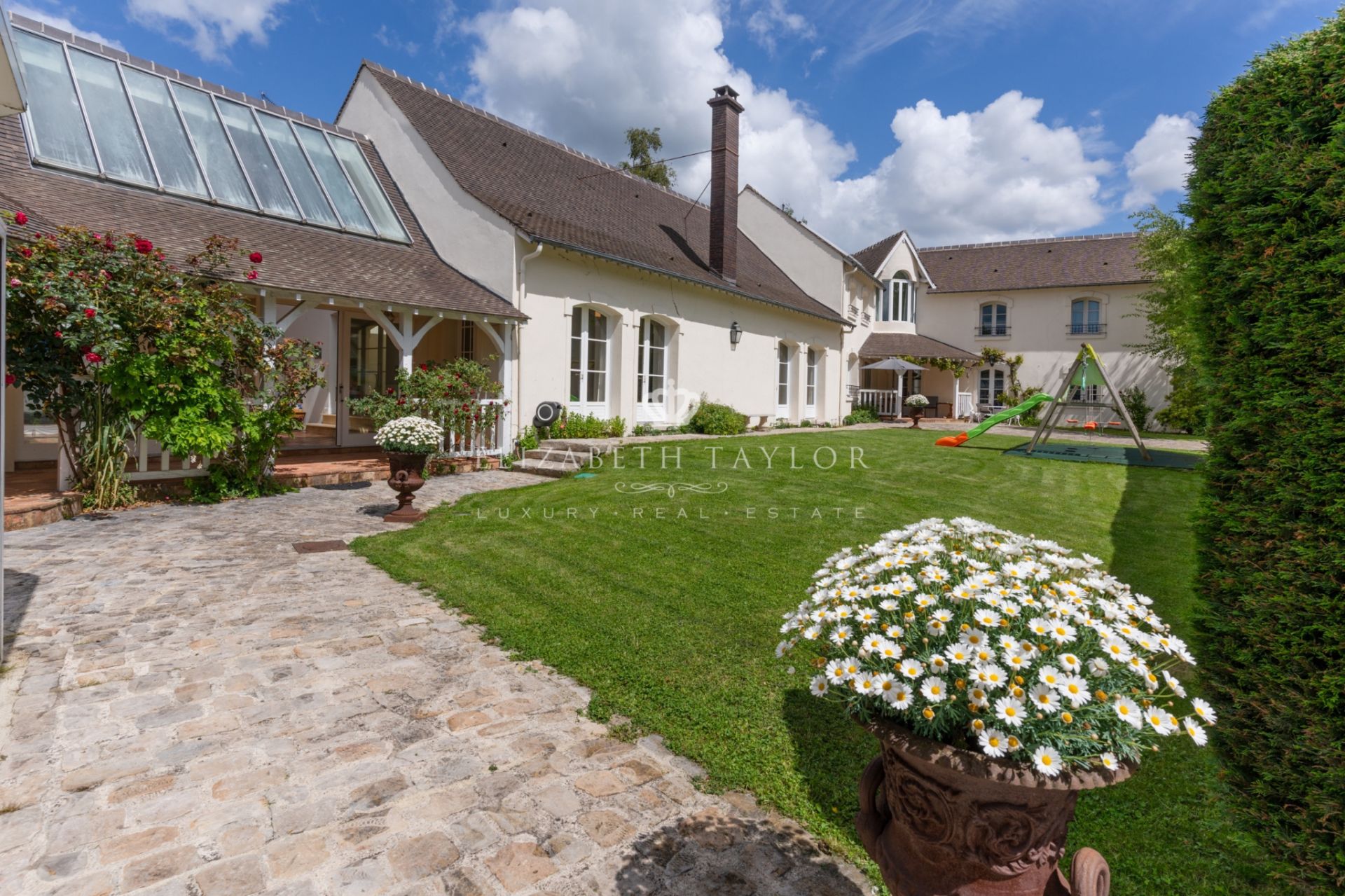 maison 14 pièces en vente sur Noisy-le-Roi (78590)