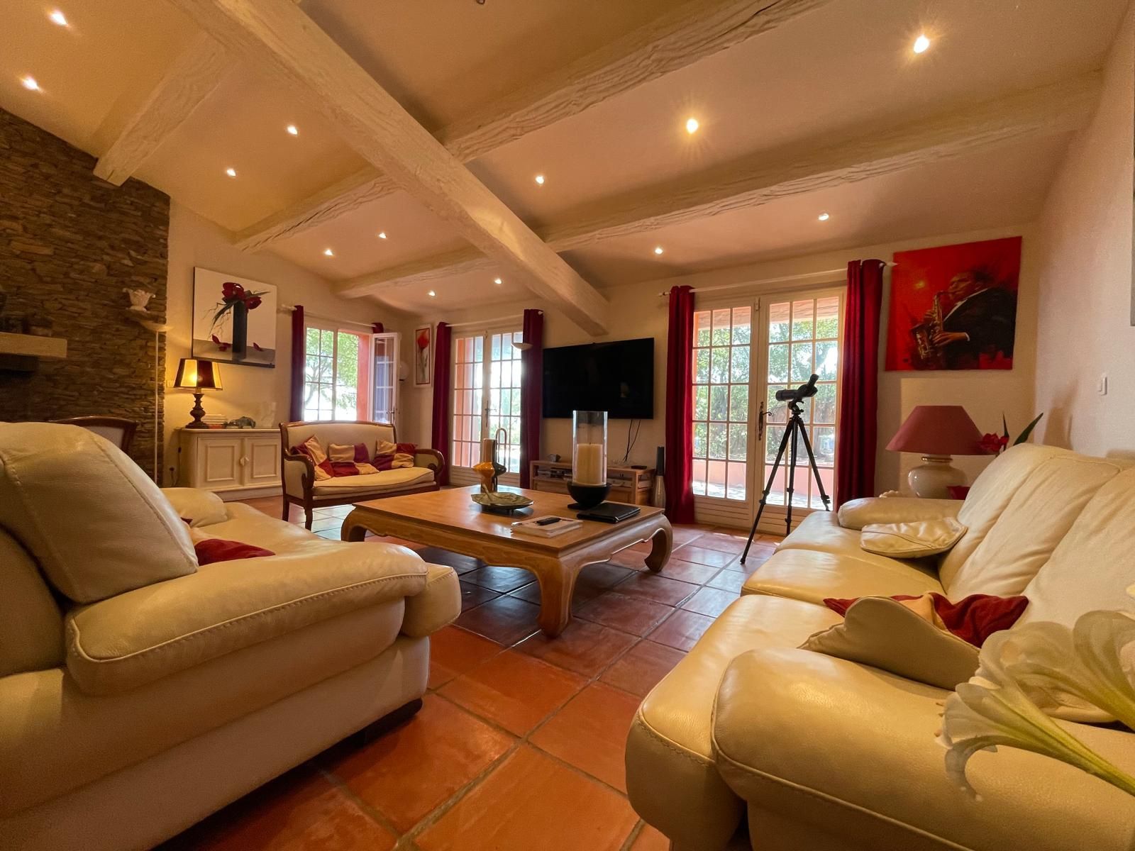 property 10 rooms for sale on Sainte-Maxime (83120)