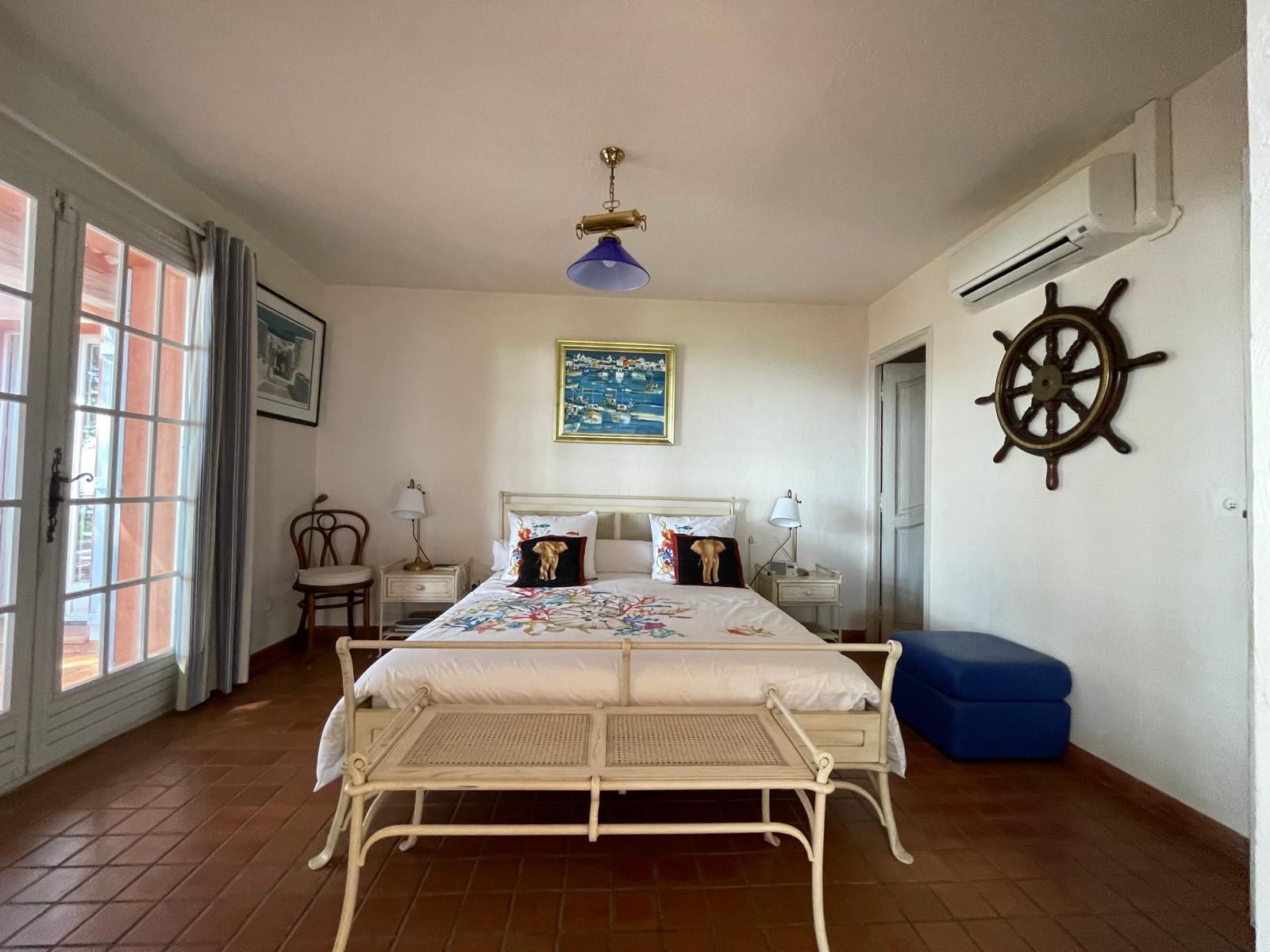 property 10 rooms for sale on Sainte-Maxime (83120)