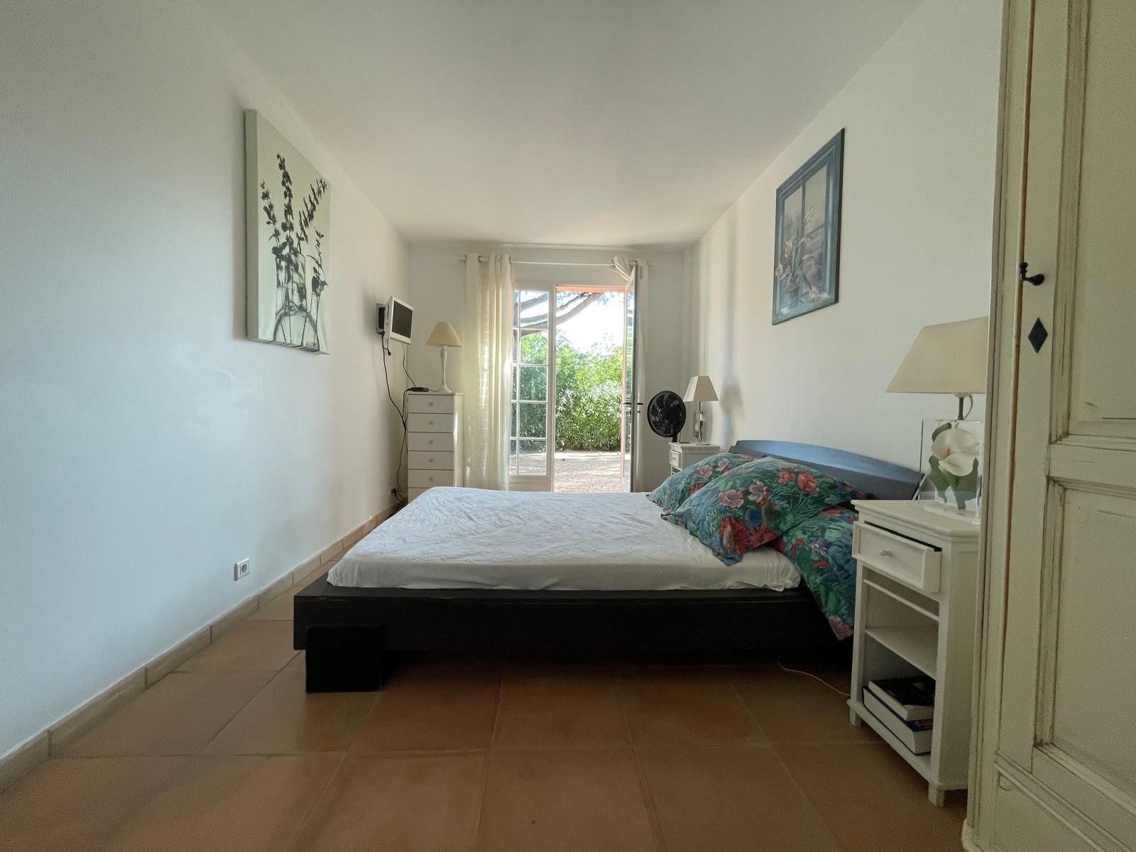 property 10 rooms for sale on Sainte-Maxime (83120)