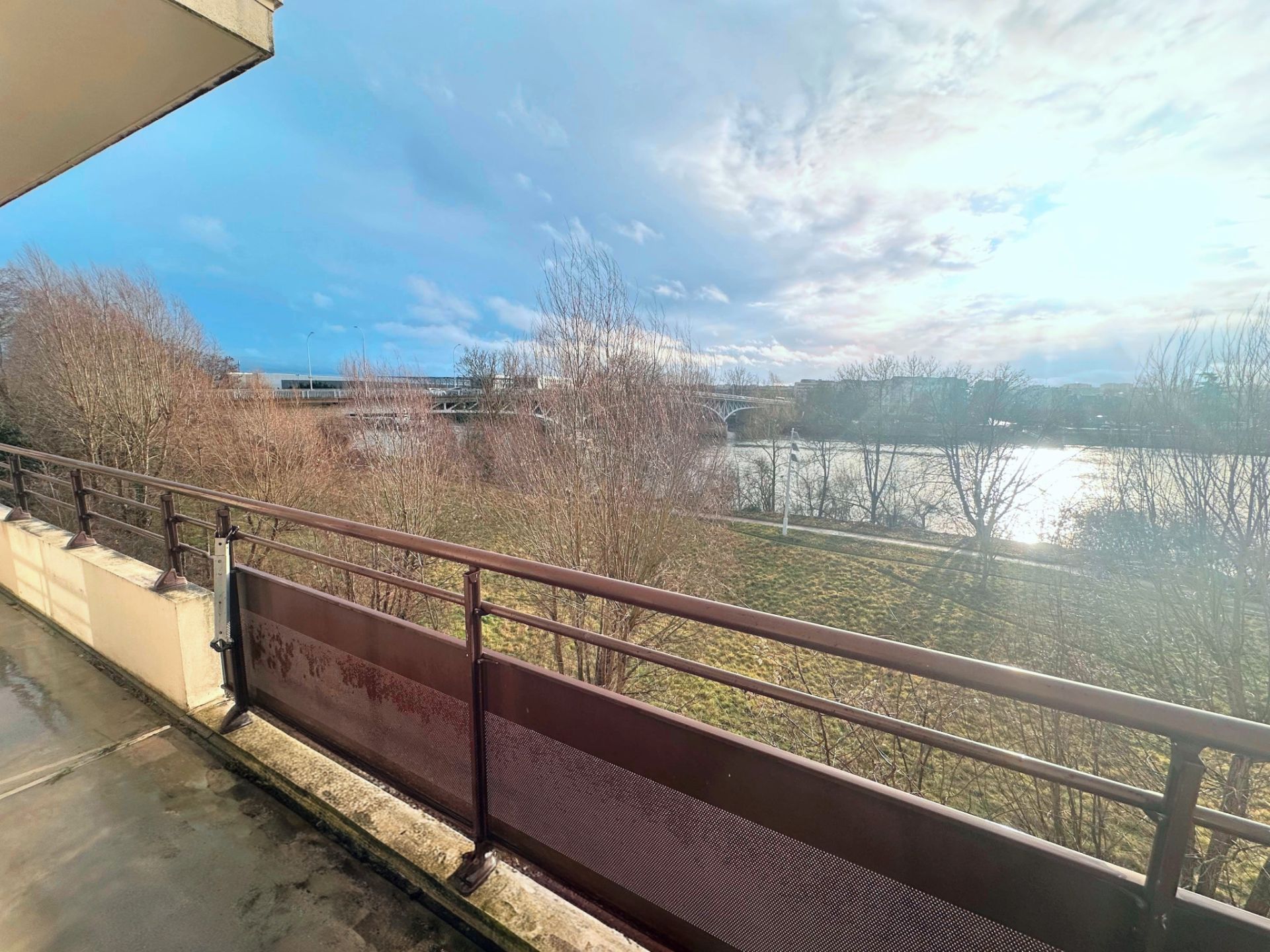 apartment 3 rooms for sale on Carrières-sous-Poissy (78955)