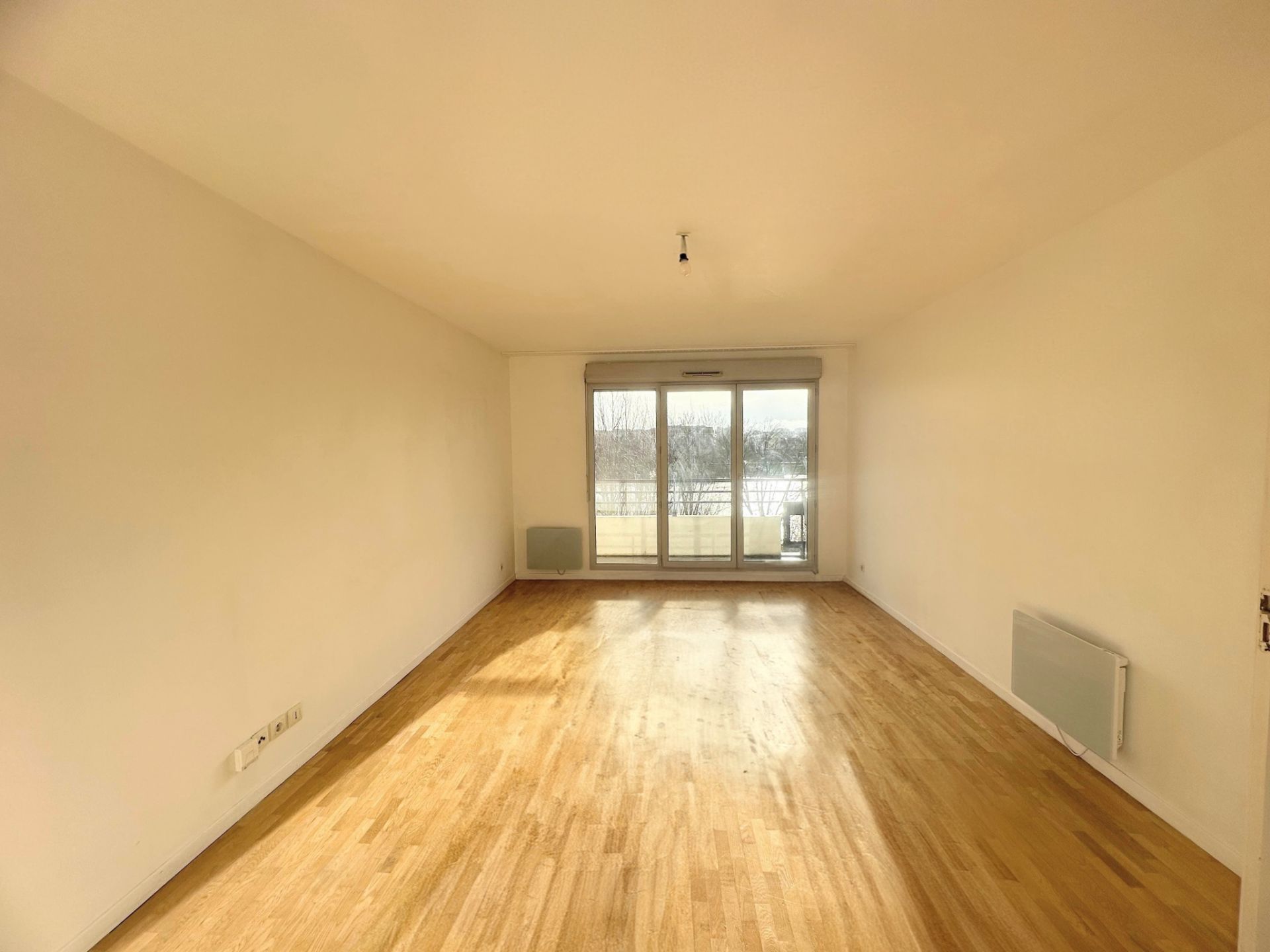 apartment 3 rooms for sale on Carrières-sous-Poissy (78955)