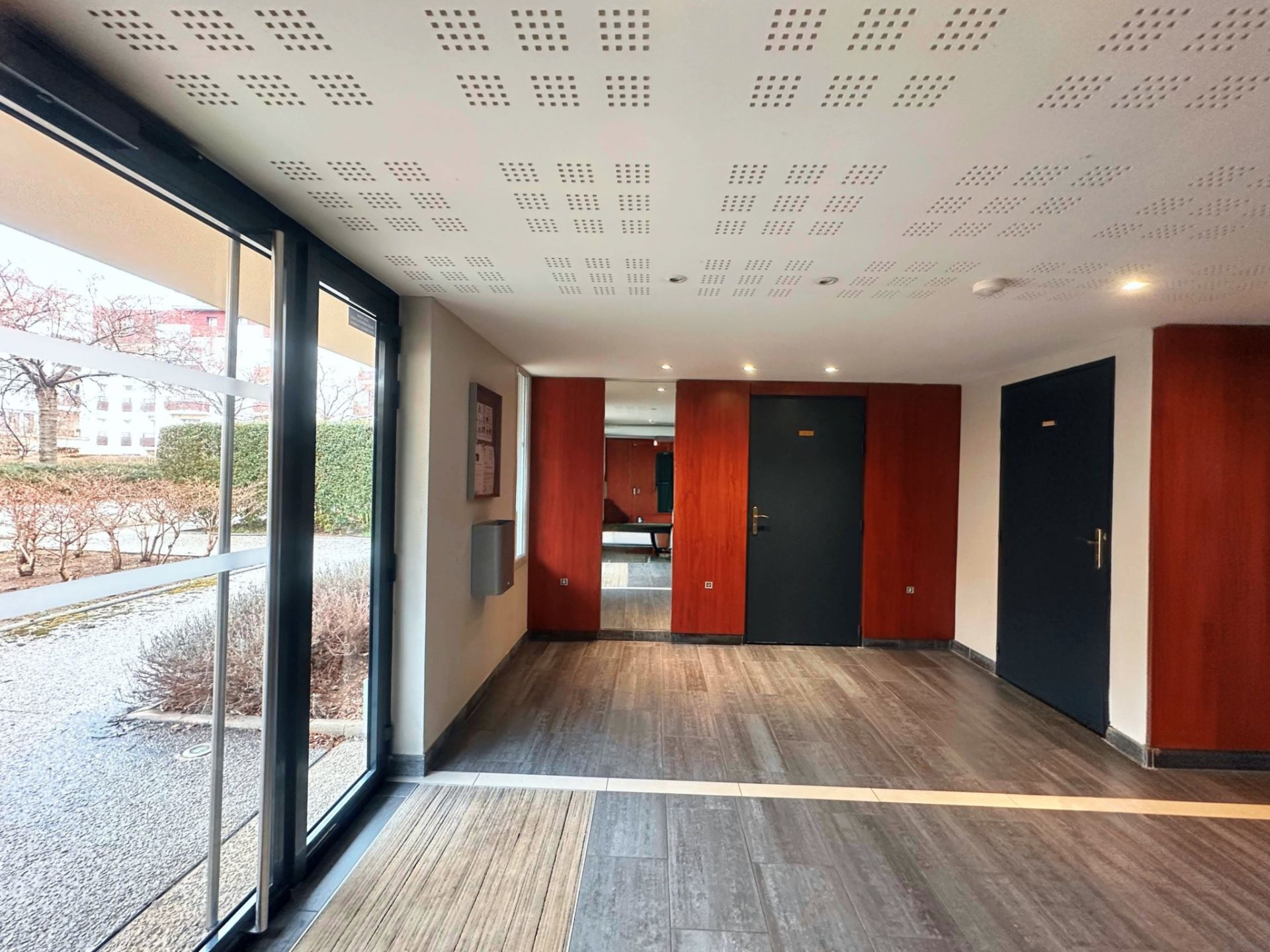apartment 3 rooms for sale on Carrières-sous-Poissy (78955)