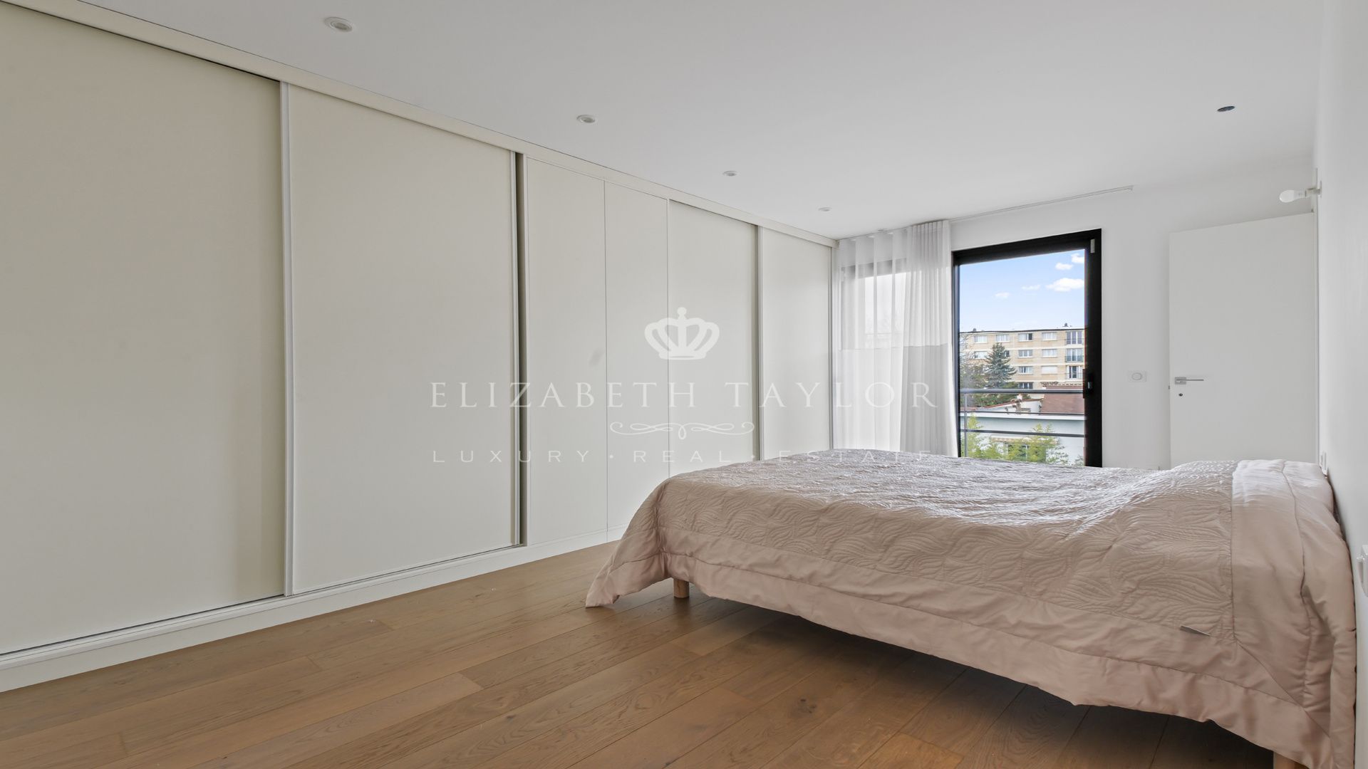 maison 11 pièces en vente sur Chatou (78400)