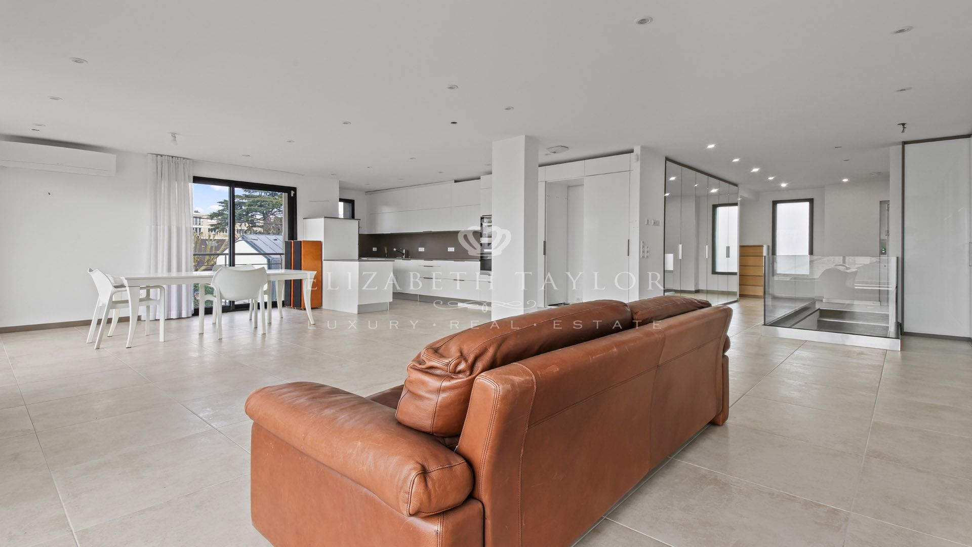 maison 11 pièces en vente sur Chatou (78400)