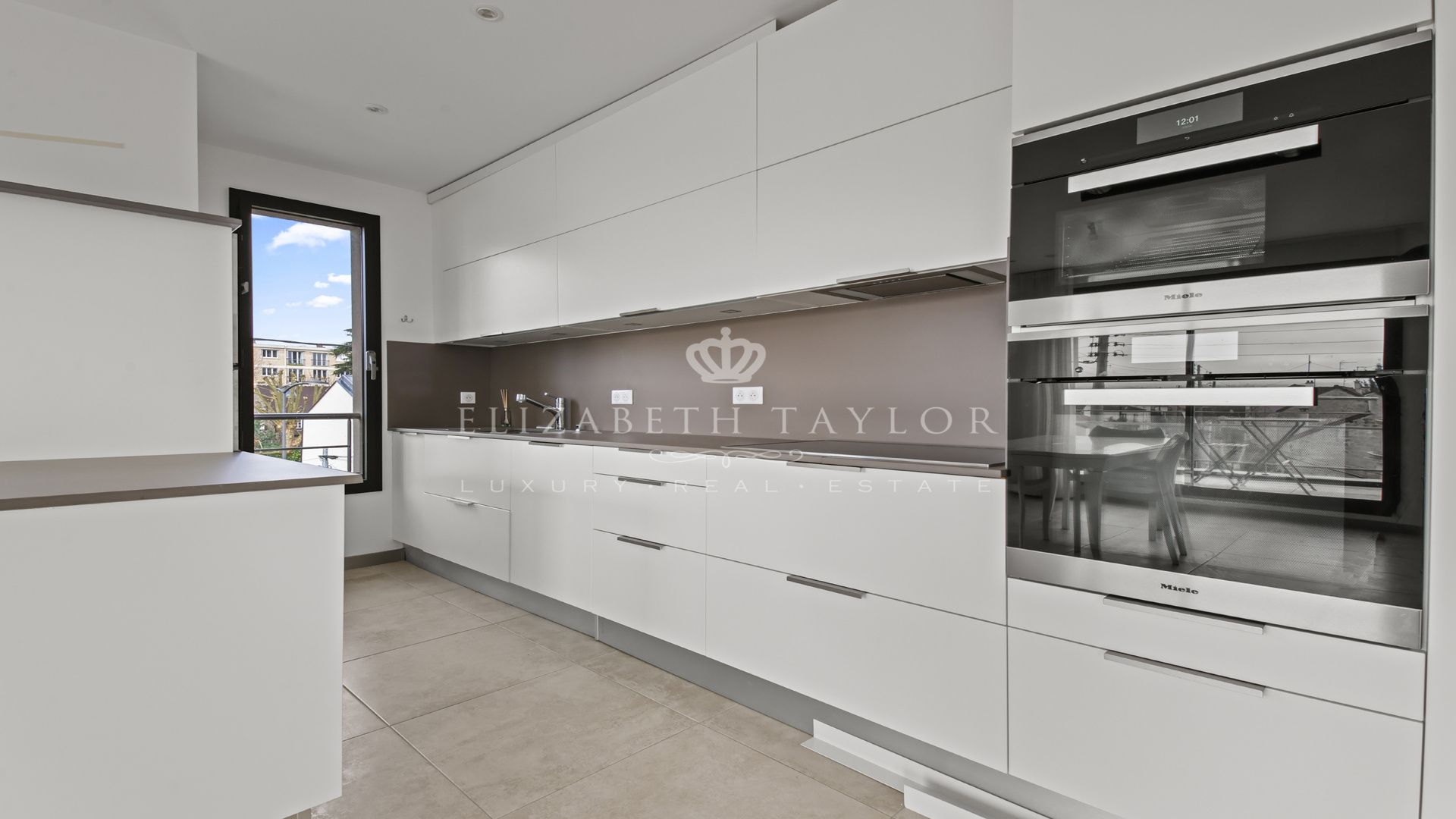 maison 11 pièces en vente sur Chatou (78400)