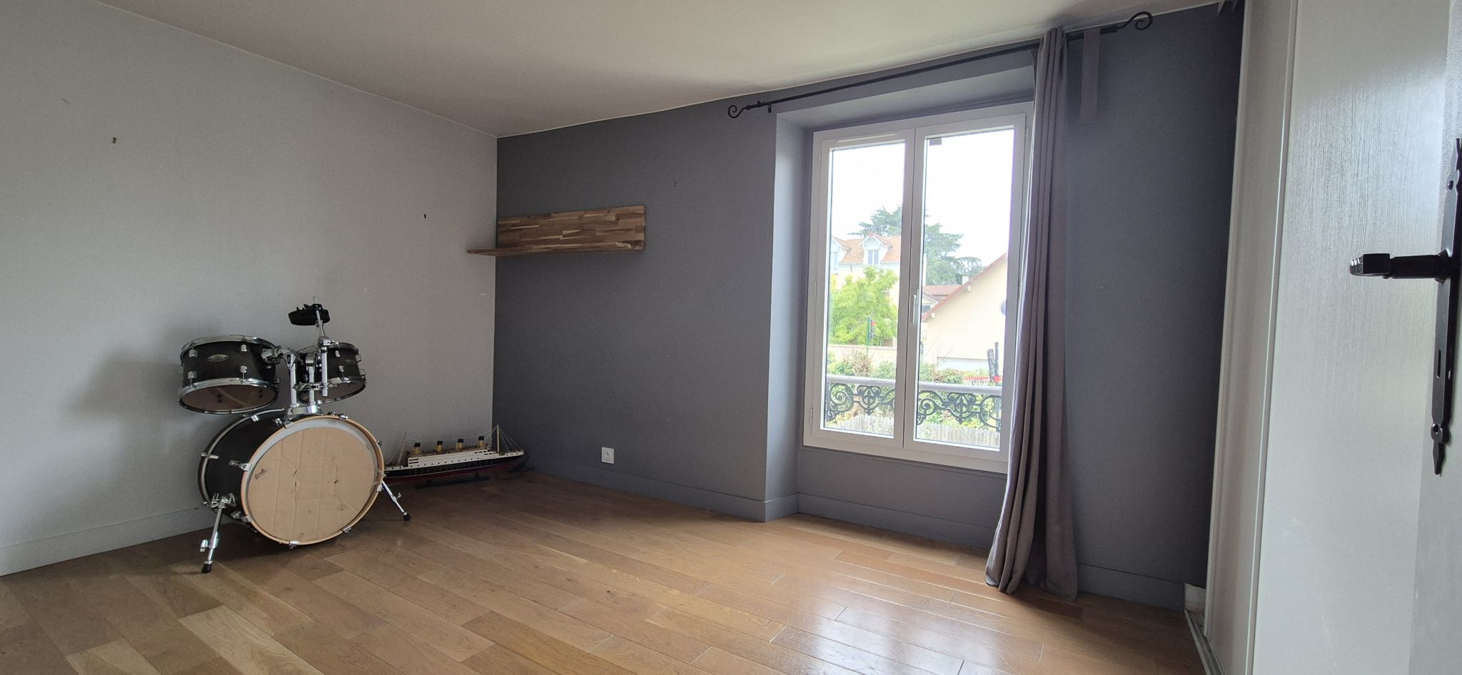 house 4 rooms for sale on Croissy-sur-Seine (78290)