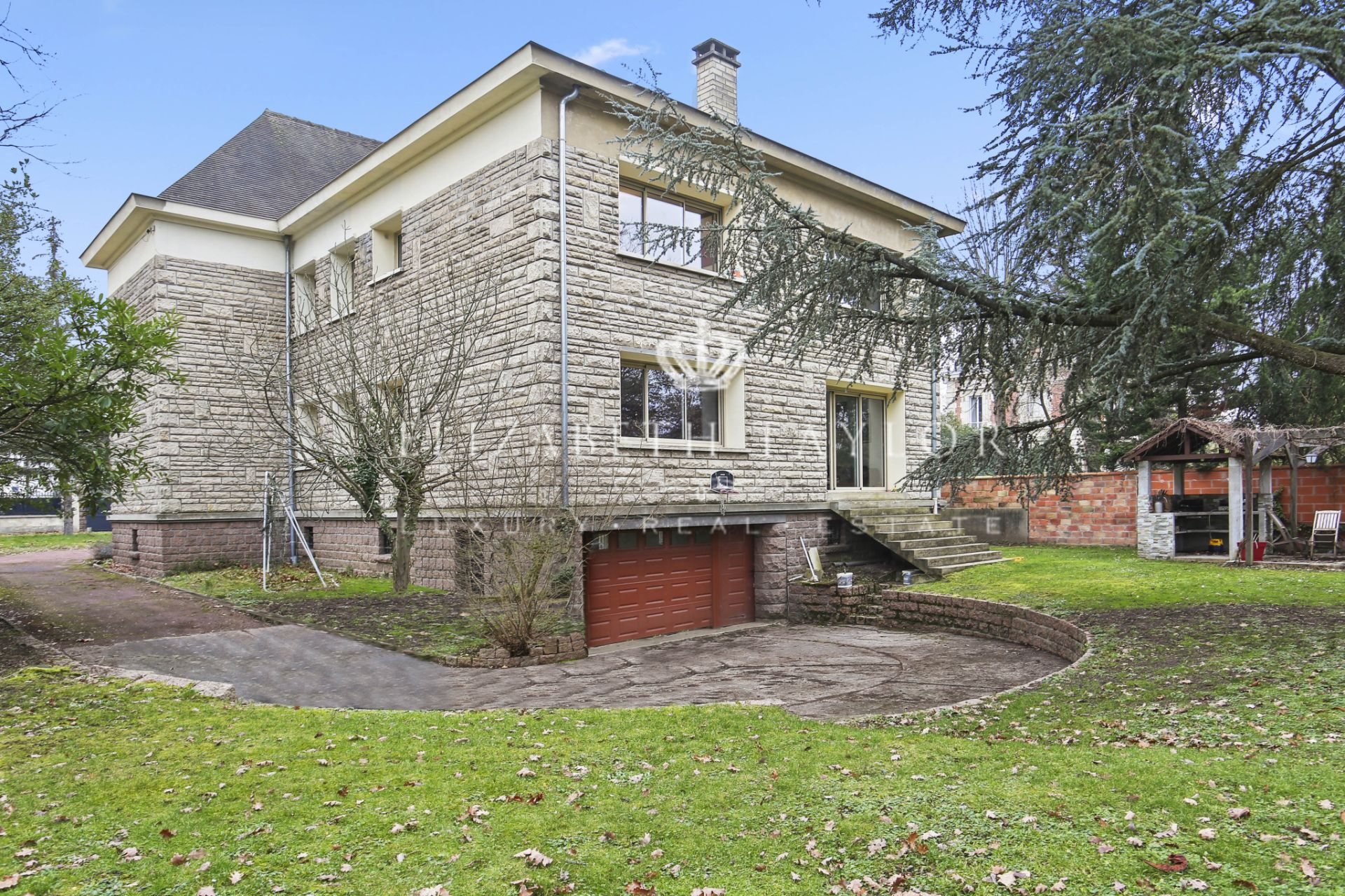 maison 11 pièces en location sur Le Vésinet (78110)