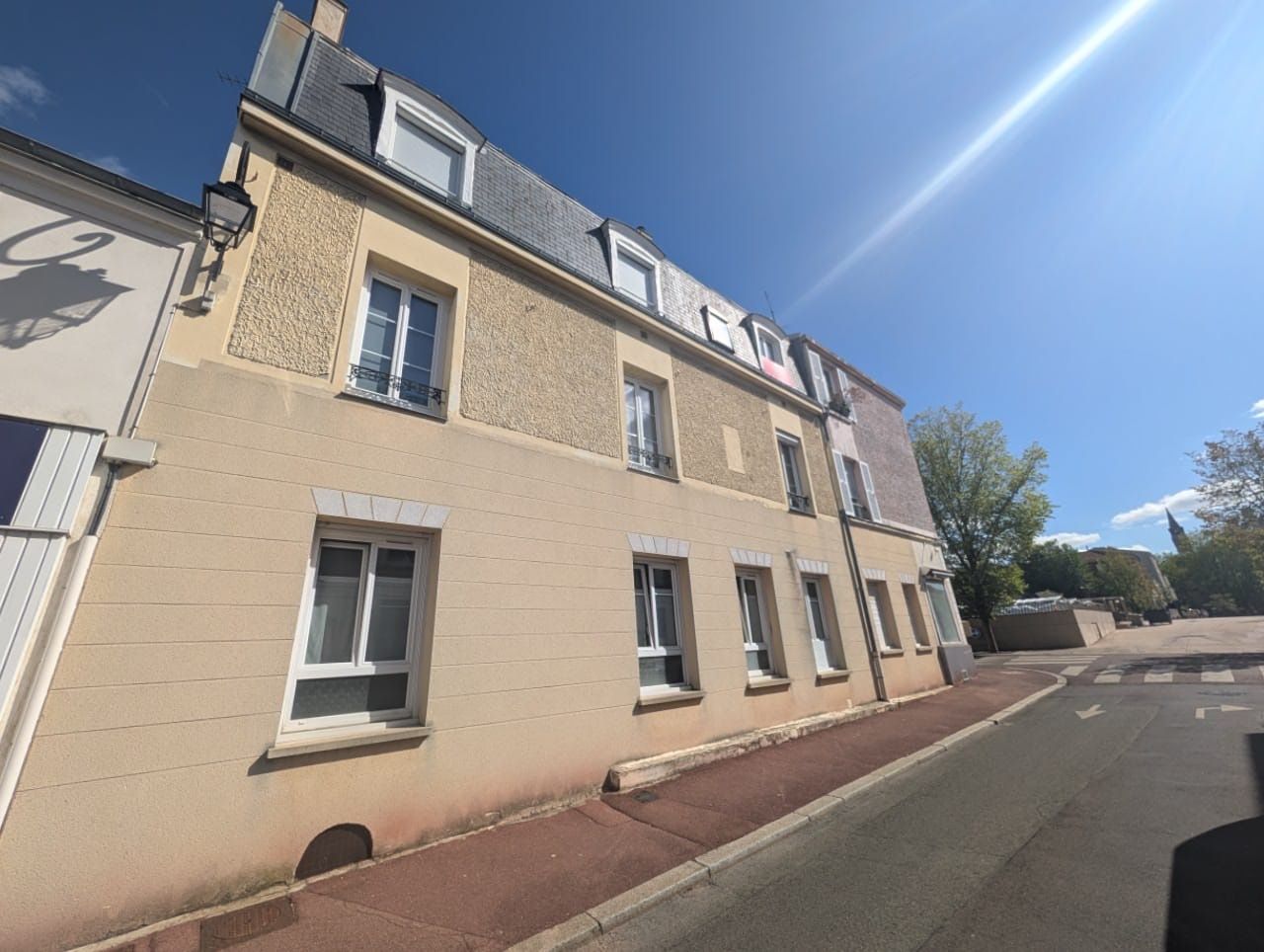 apartment 1 room for sale on Le Vésinet (78110)