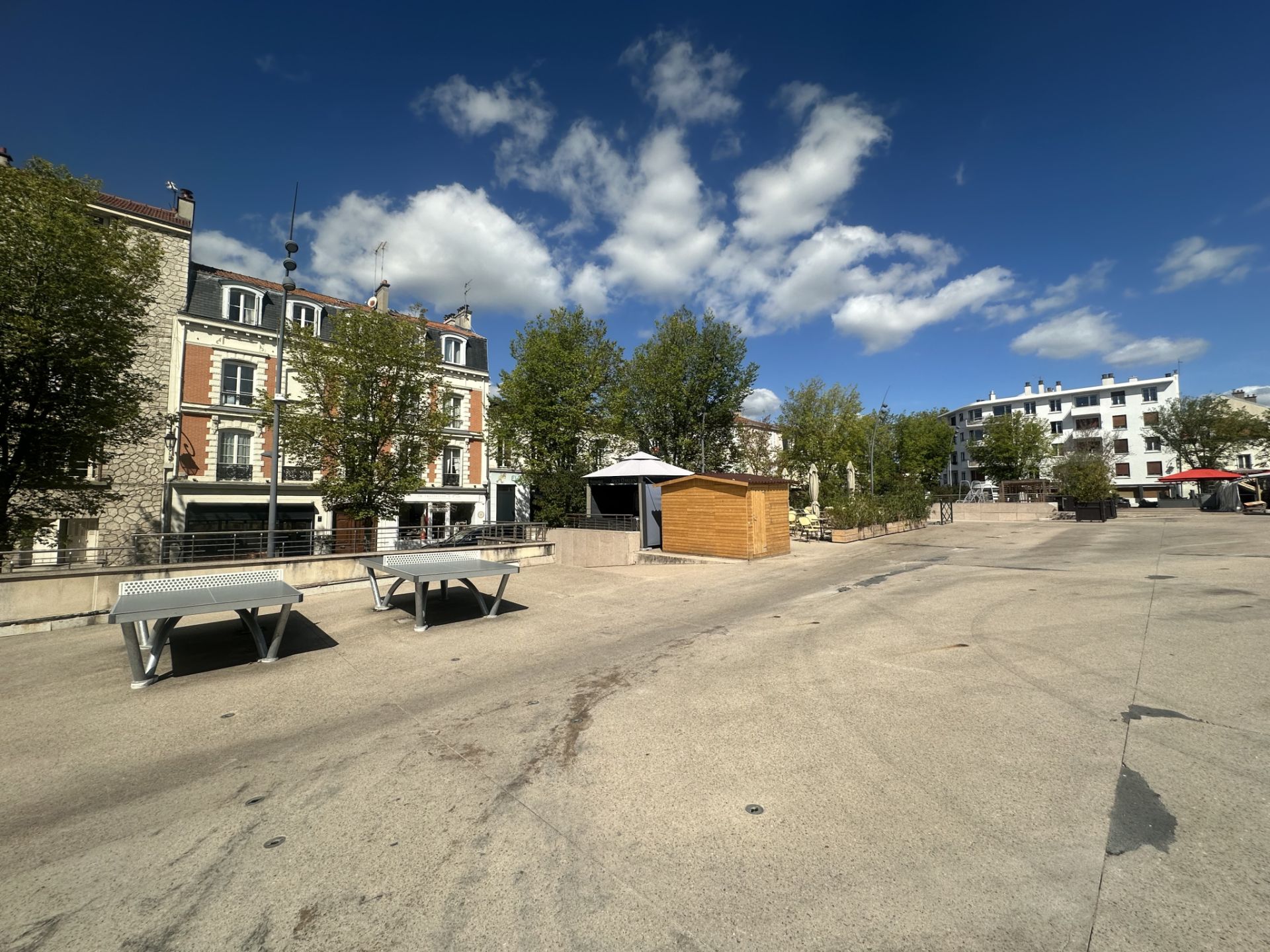 apartment 1 room for sale on Le Vésinet (78110)