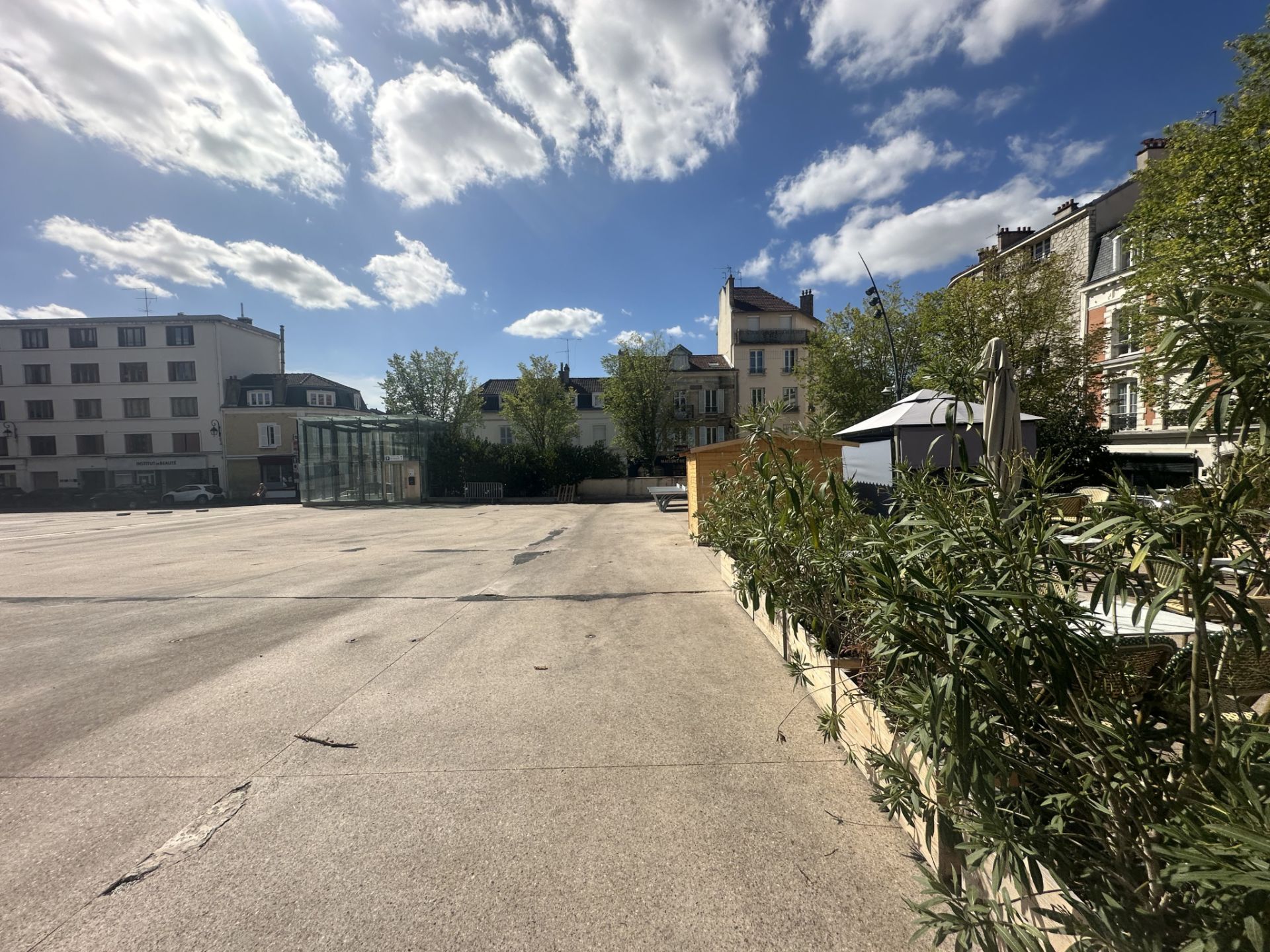 apartment 1 room for sale on Le Vésinet (78110)