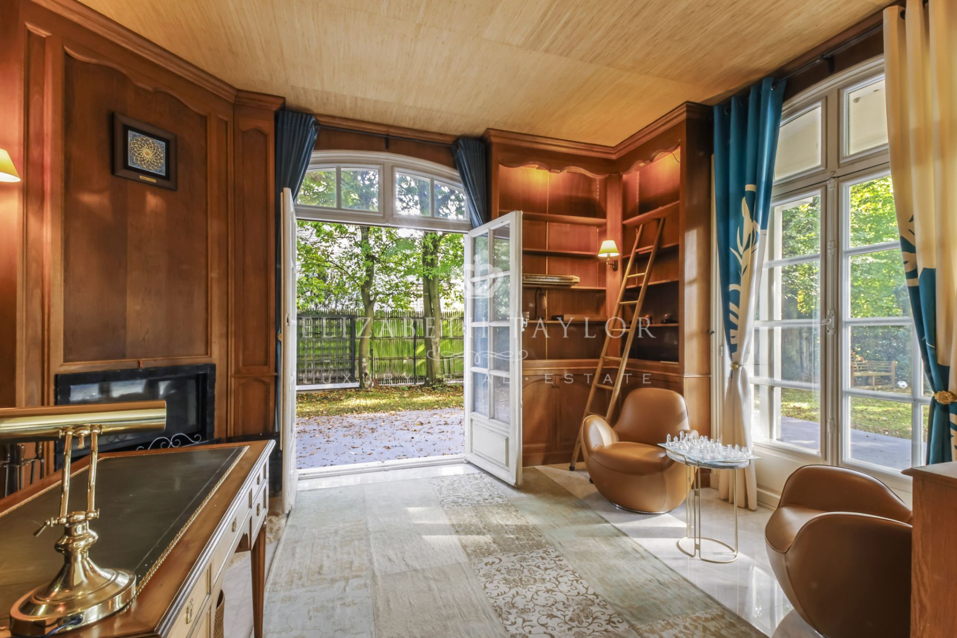 villa 14 rooms for sale on Le Vésinet (78110)