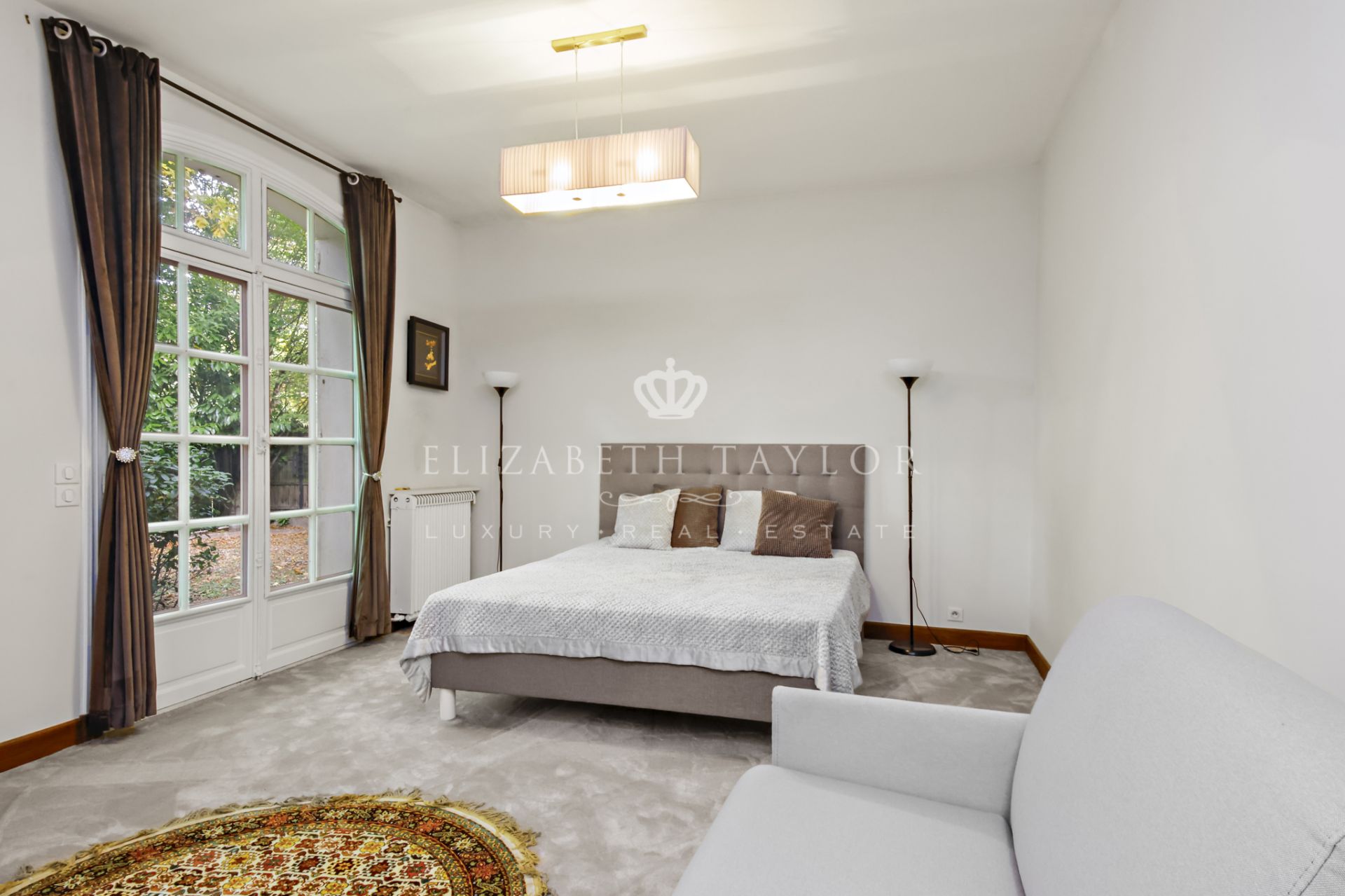 villa 14 rooms for sale on Le Vésinet (78110)