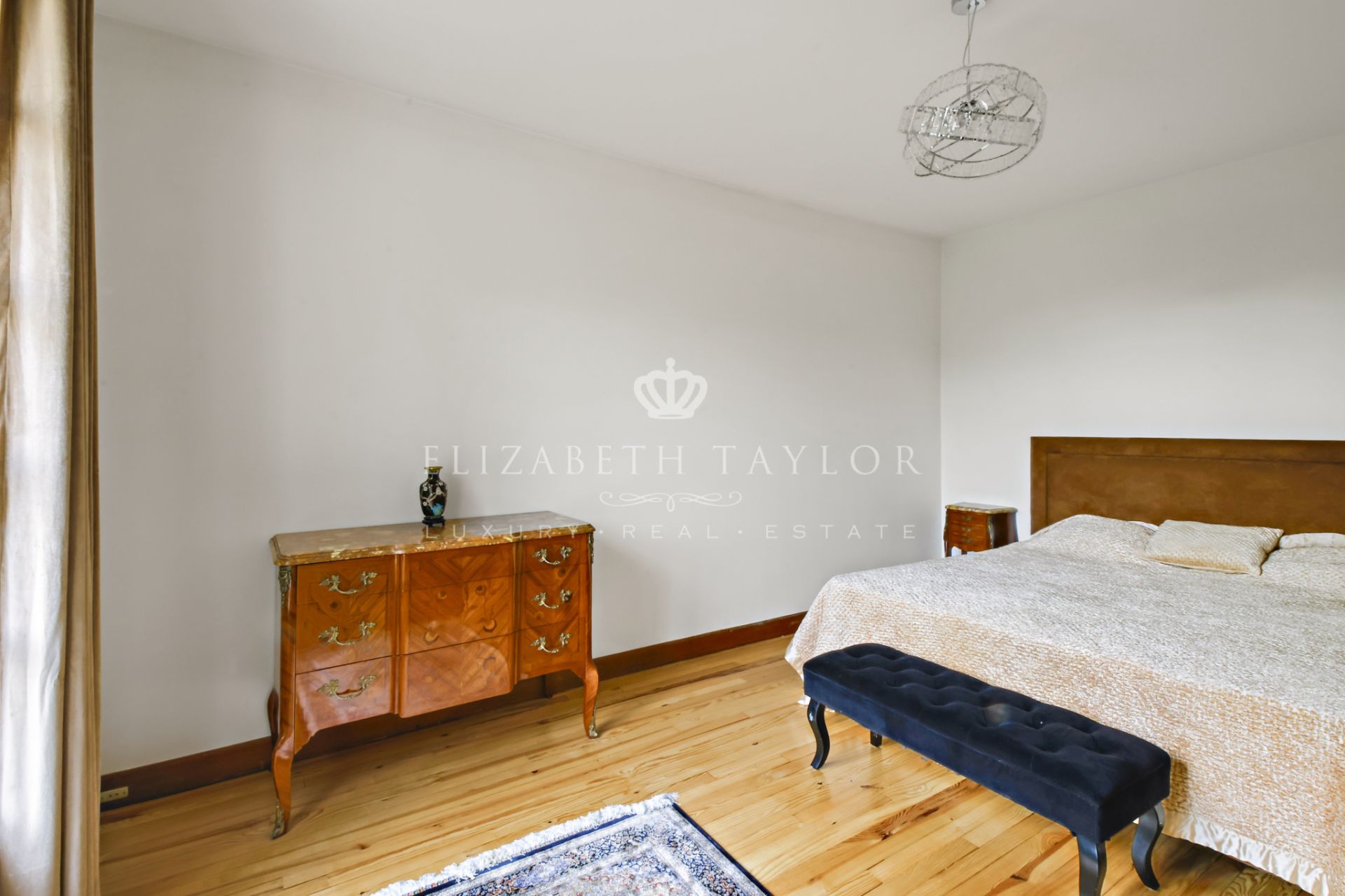 villa 14 rooms for sale on Le Vésinet (78110)