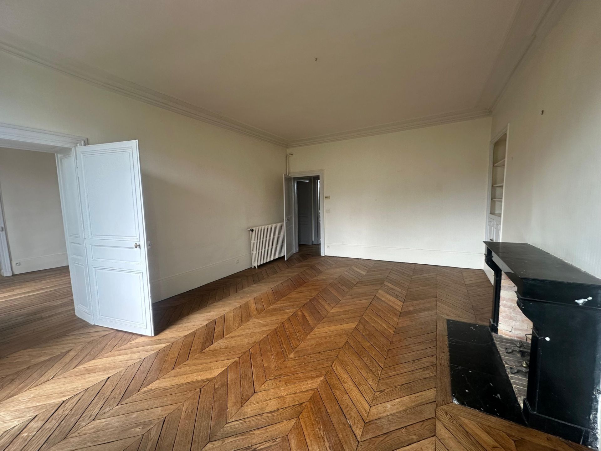 appartement 6 pièces en location sur Versailles (78000)