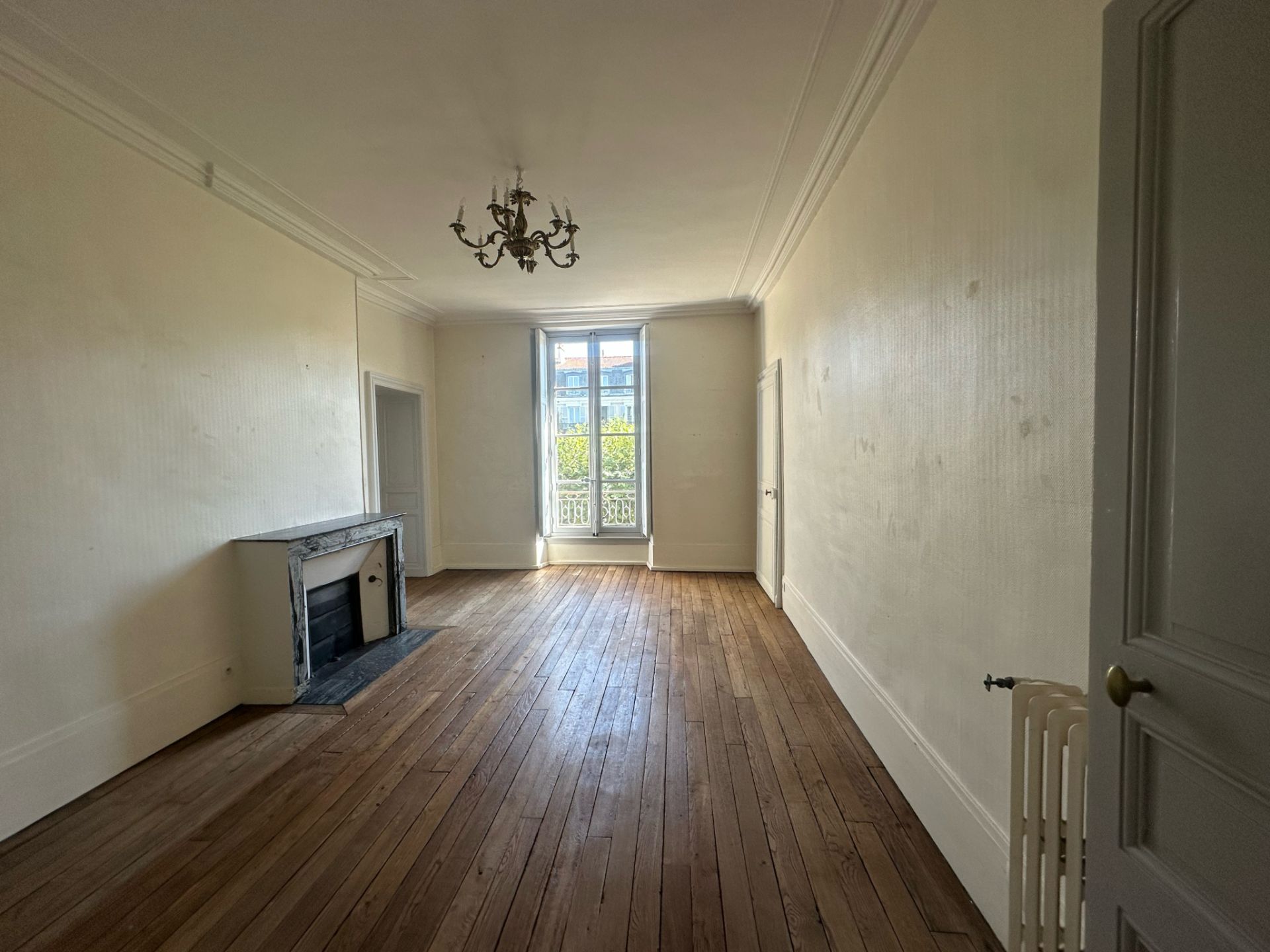 appartement 6 pièces en location sur Versailles (78000)