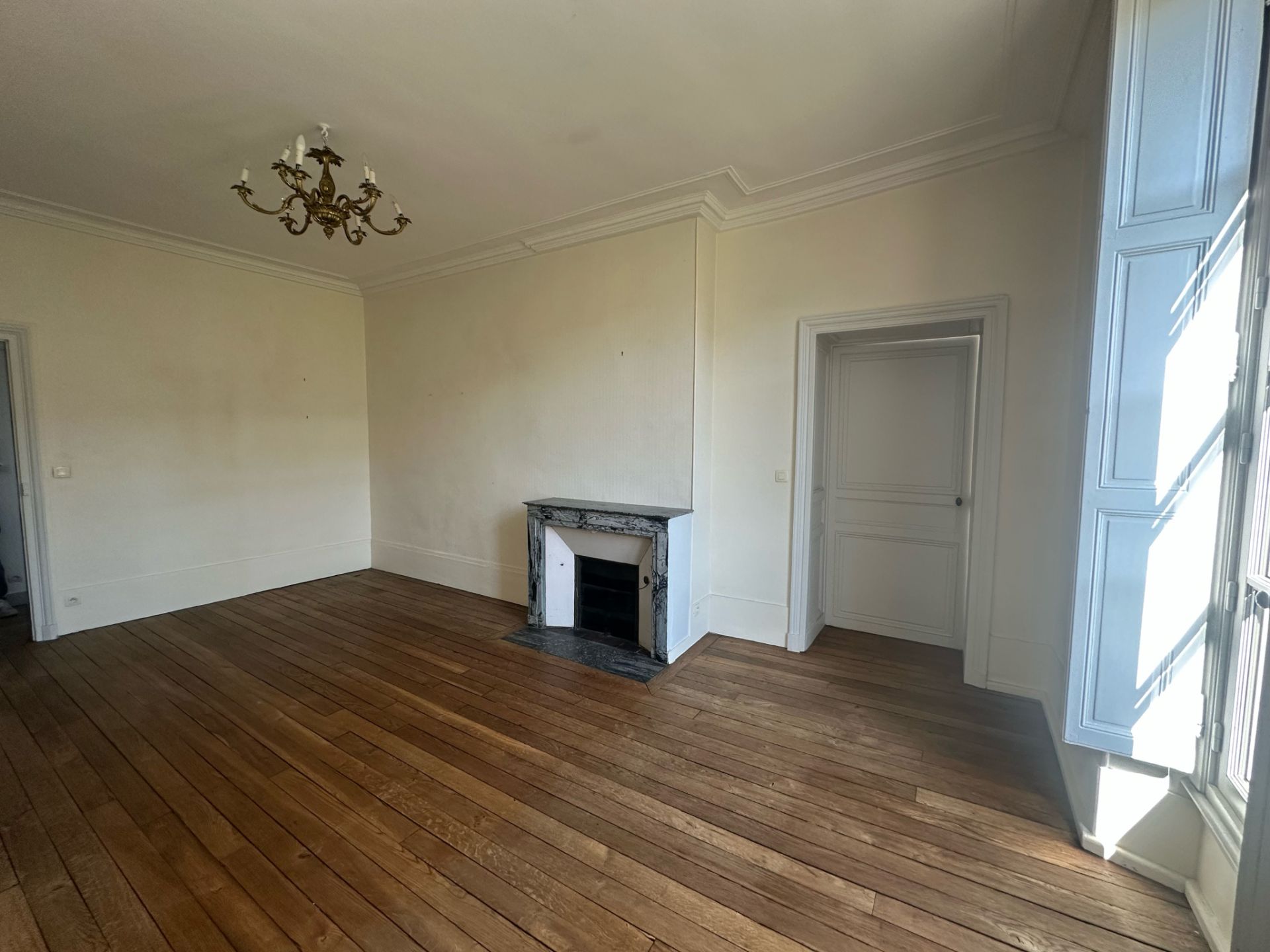 appartement 6 pièces en location sur Versailles (78000)